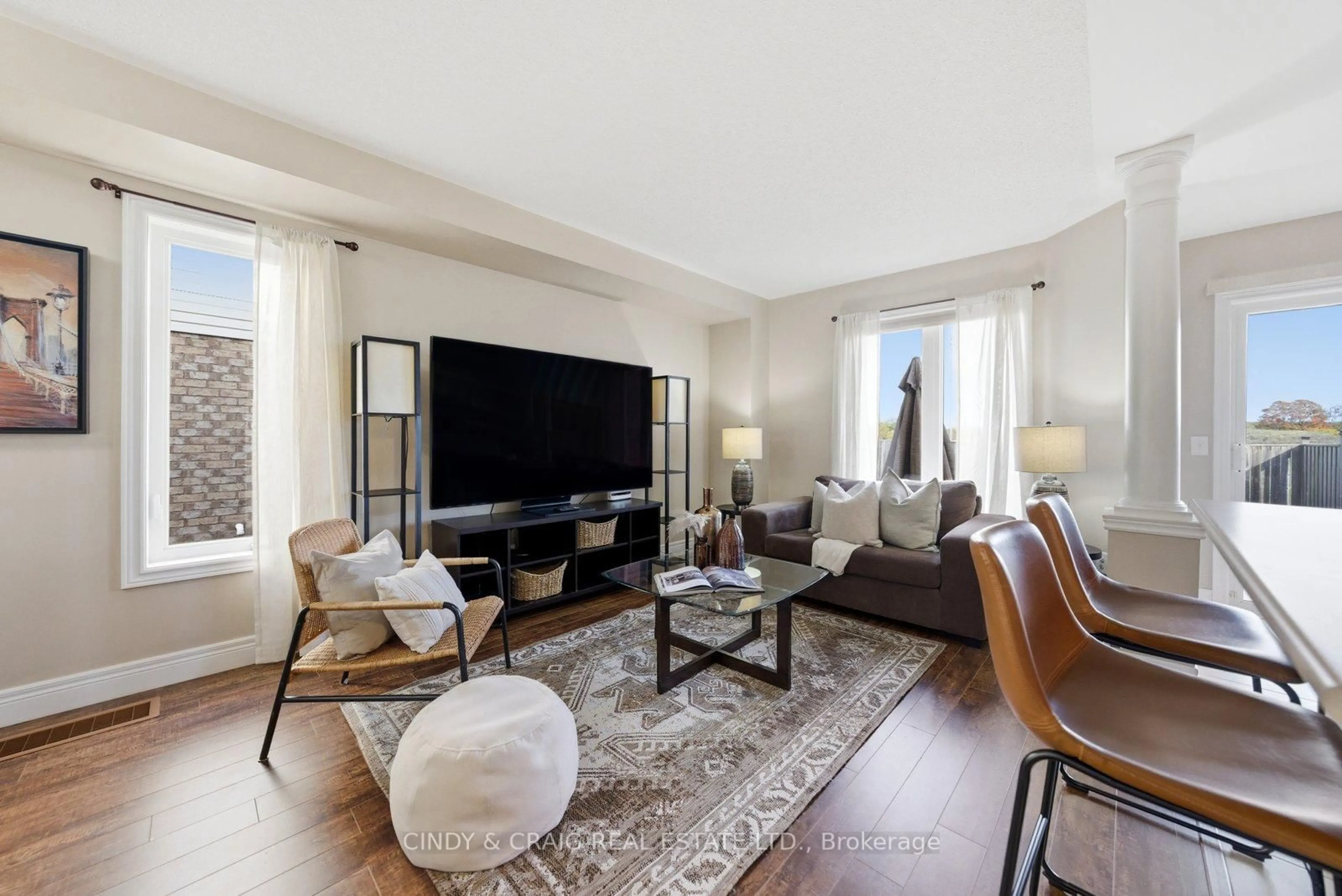 Living room with furniture, unknown for 119 Dewell Cres, Clarington Ontario L1E 0B8