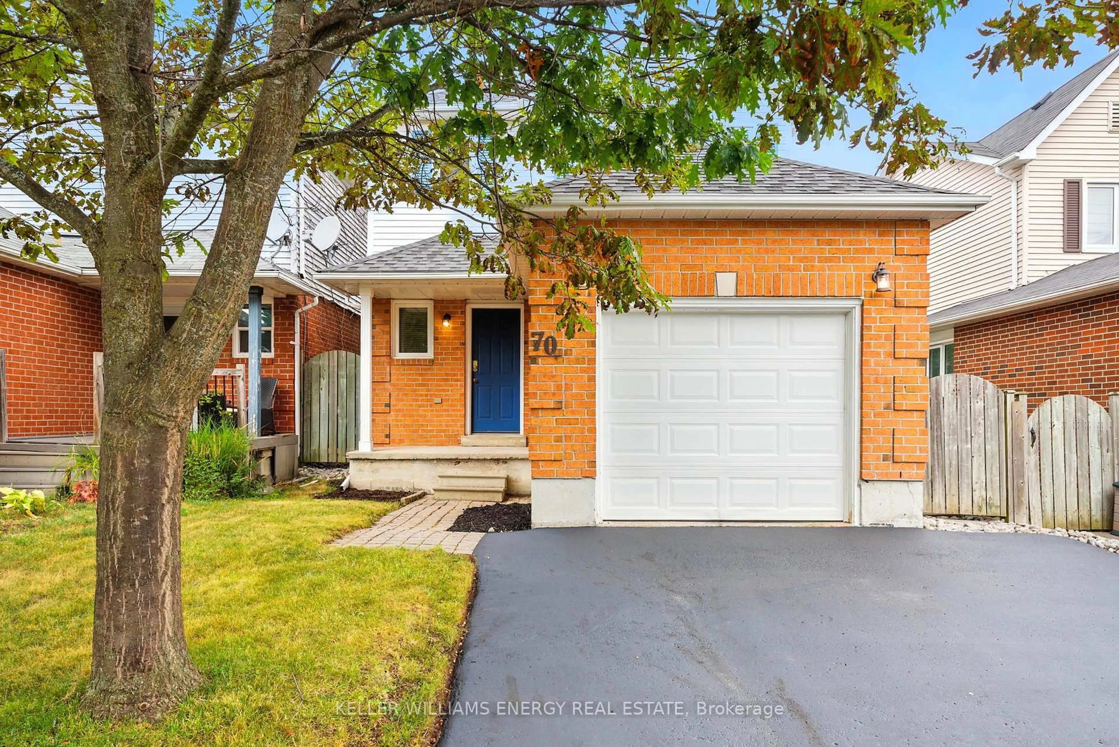 Home with brick exterior material, street for 70 Hart Blvd, Clarington Ontario L1B 1E4