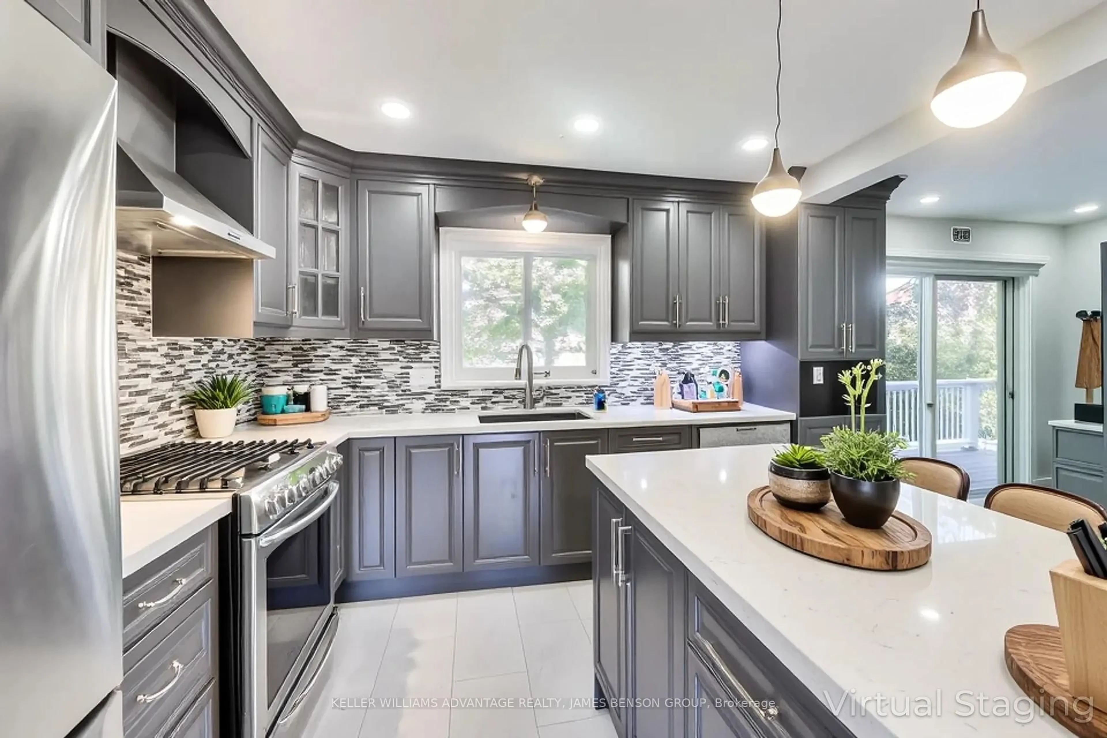 Contemporary kitchen, ceramic/tile floor for 418 Victor Crt, Pickering Ontario L1W 3J8