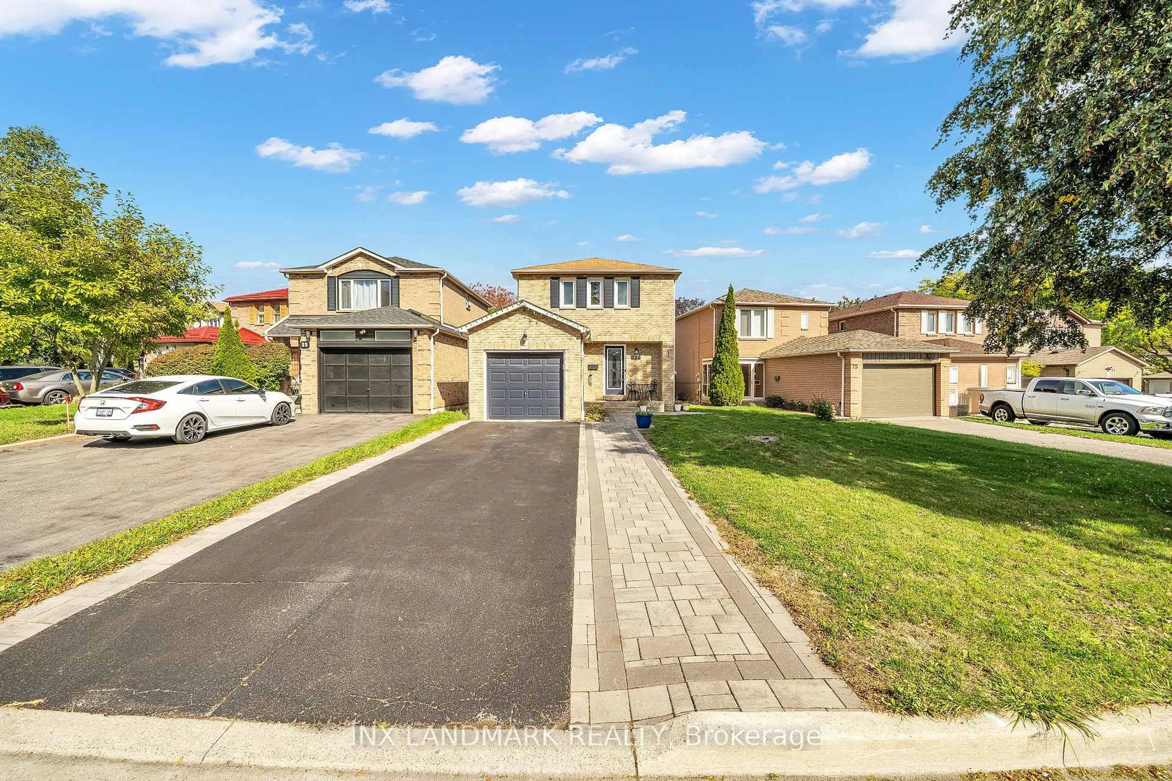 A pic from outside/outdoor area/front of a property/back of a property/a pic from drone, street for 77 Radford Dr, Ajax Ontario L1T 2E2