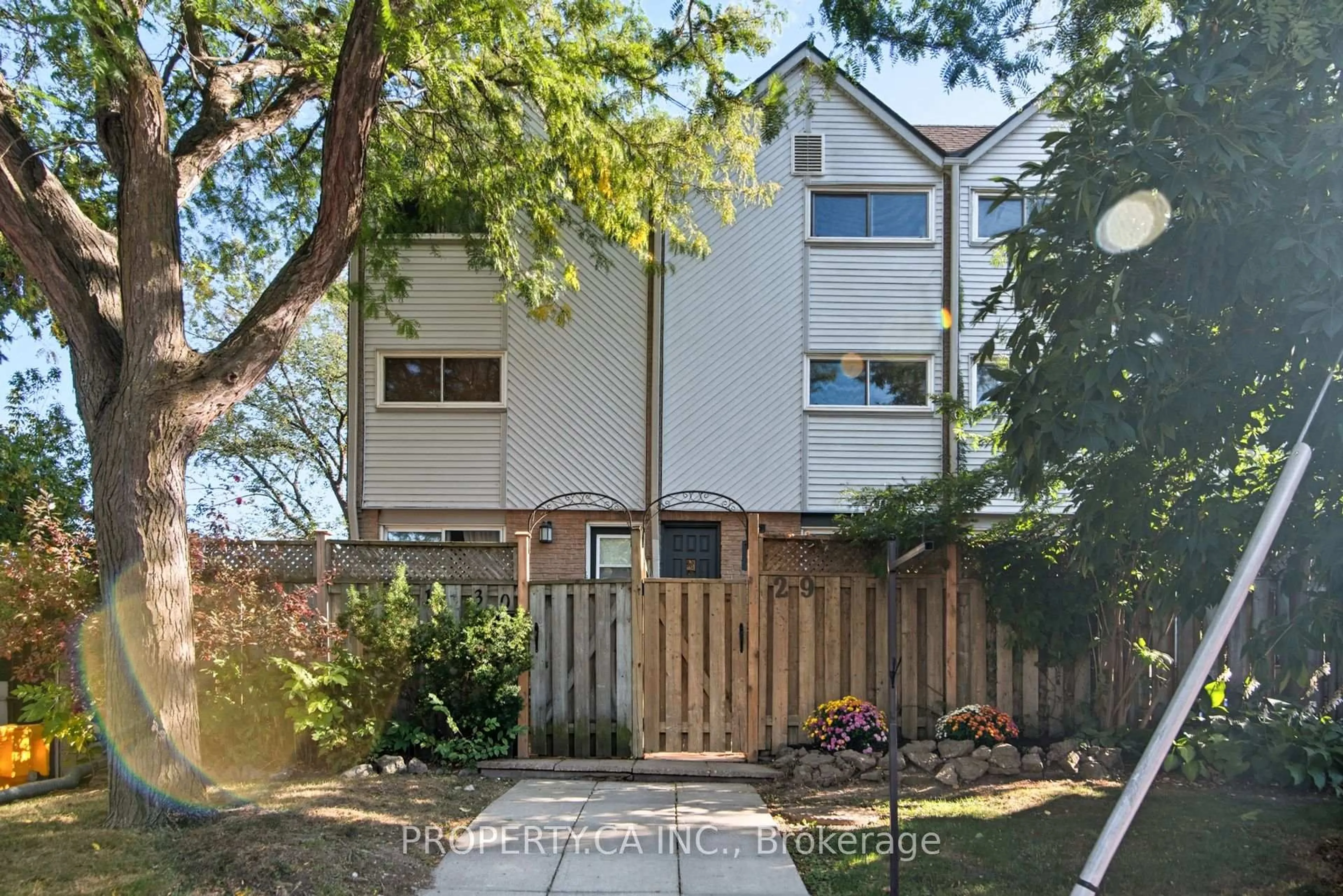 Unknown for 41 Battenberg Ave #29, Toronto Ontario M4L 1J7