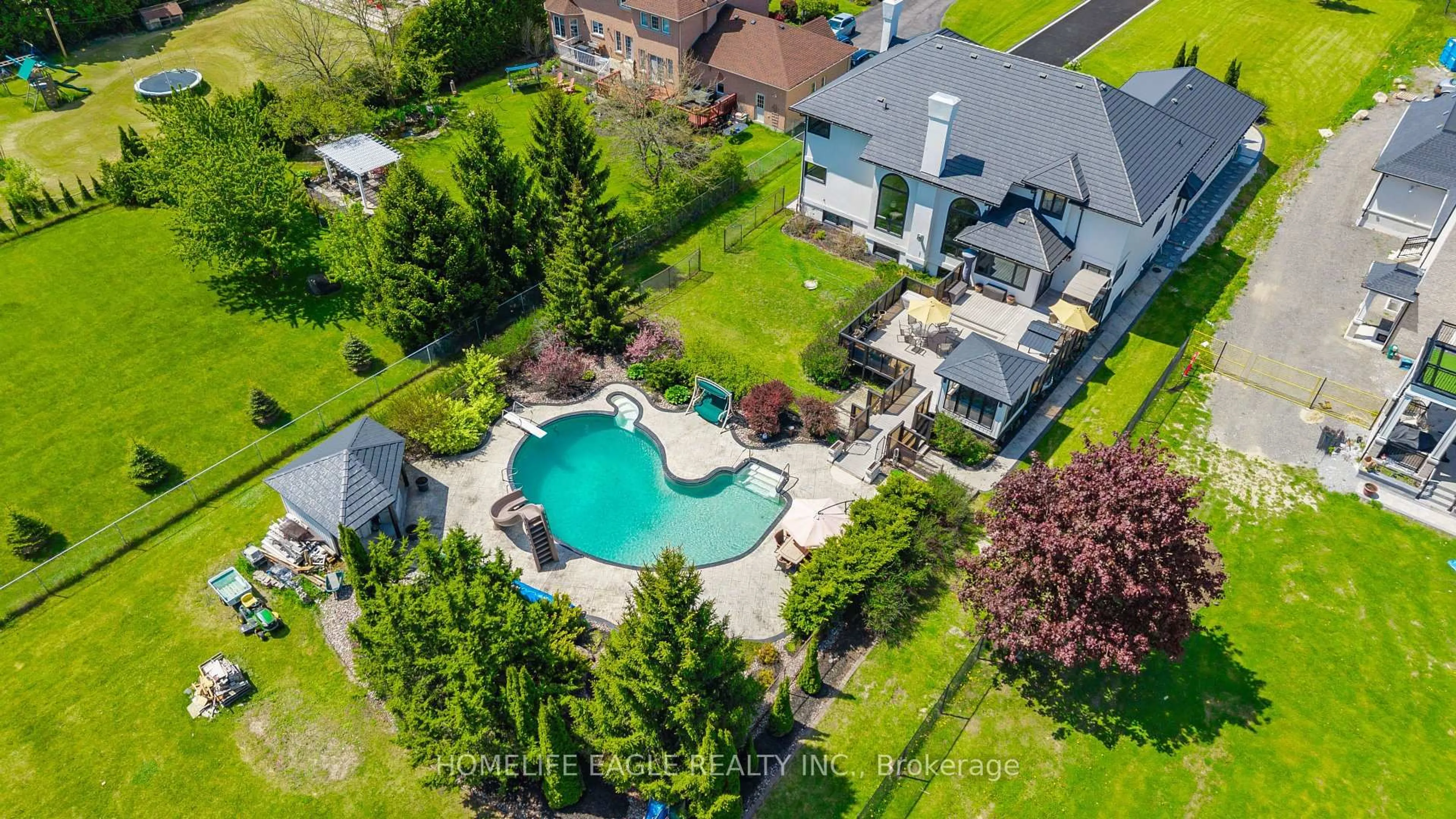 A pic from outside/outdoor area/front of a property/back of a property/a pic from drone, water/lake/river/ocean view for 3525 Westney Rd, Pickering Ontario L0H 1H0