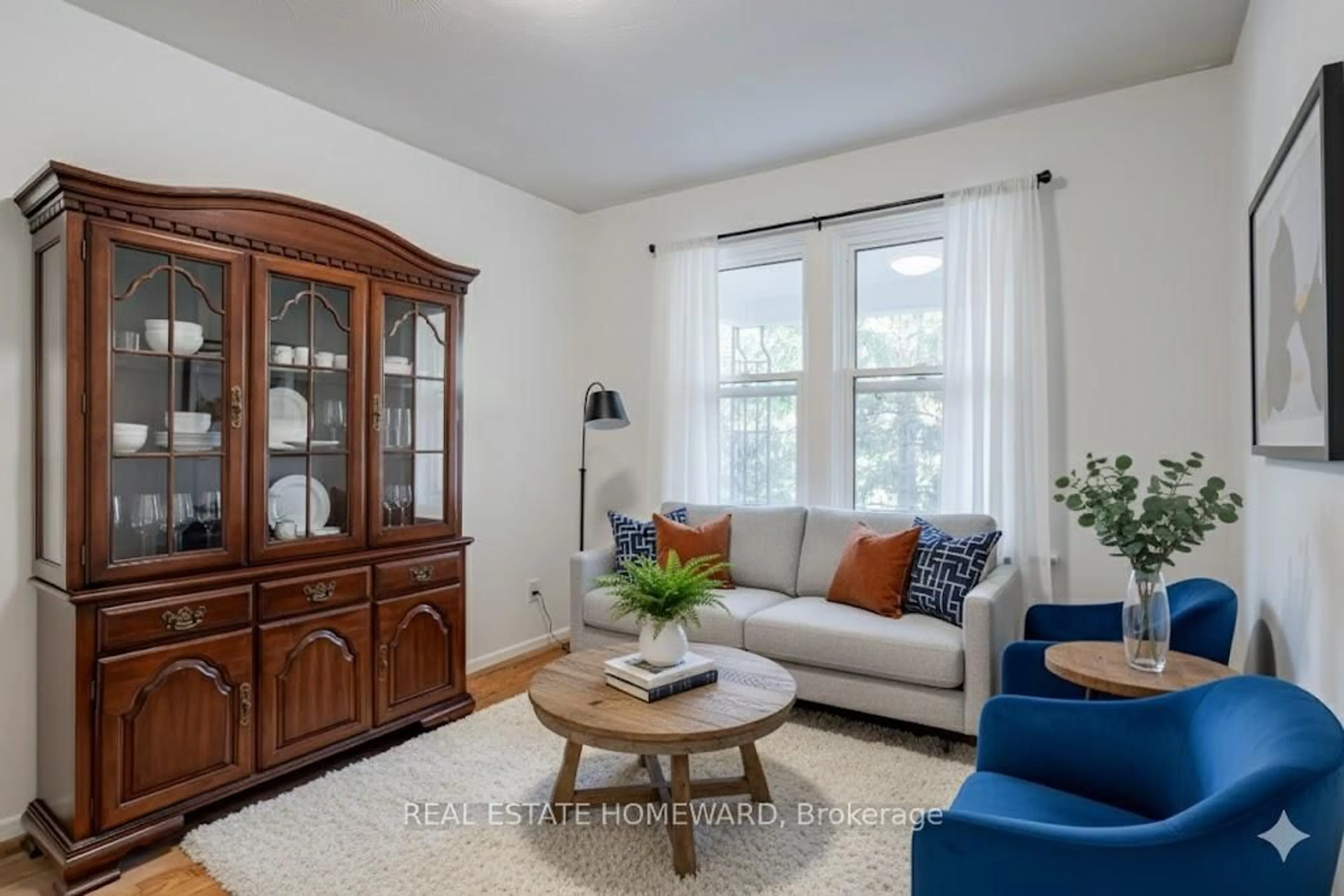 Living room with furniture, unknown for 106 West Lynn Ave, Toronto Ontario M4C 3W2