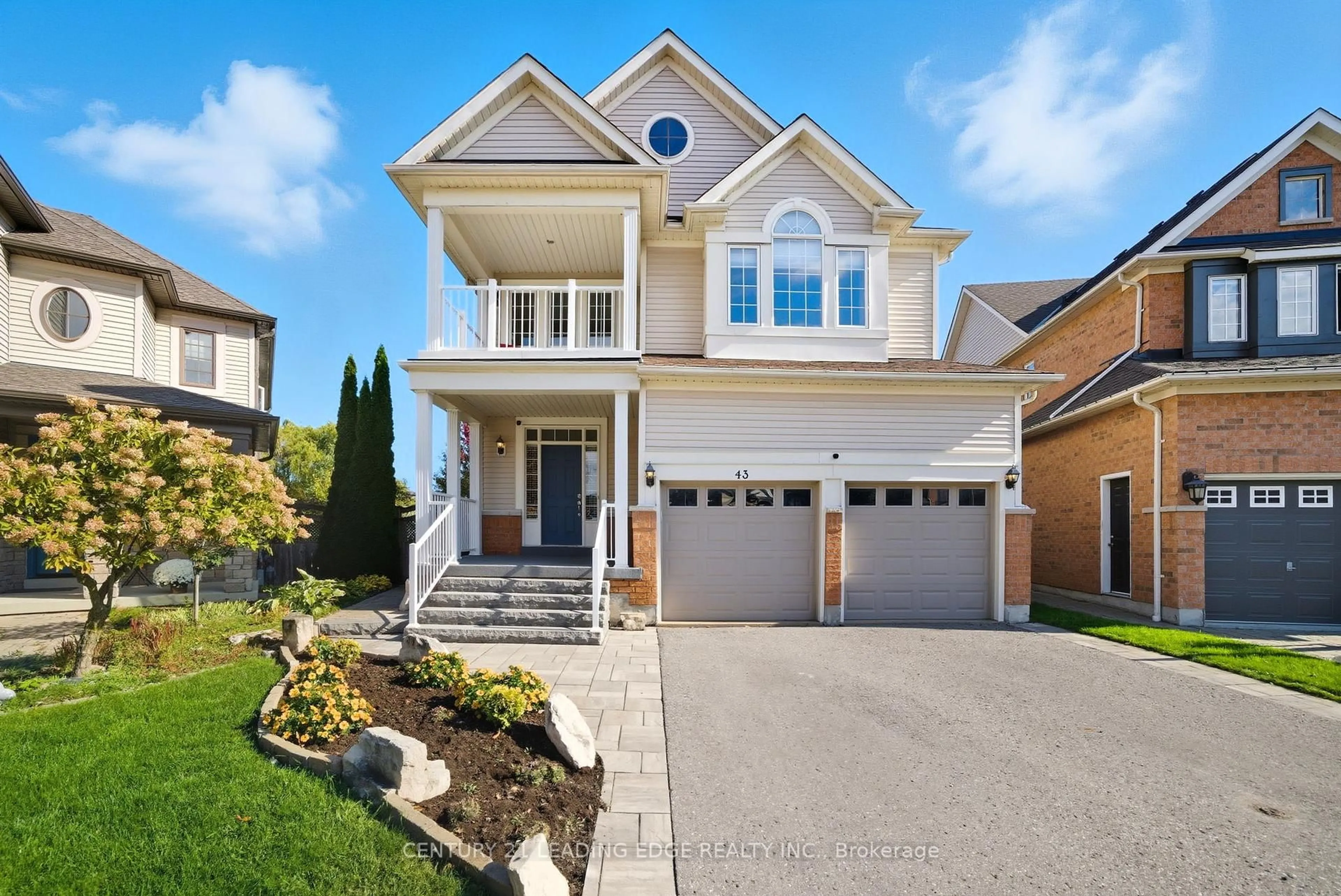 Home with brick exterior material, street for 43 Seclusion Crt, Whitby Ontario L1N 0A6