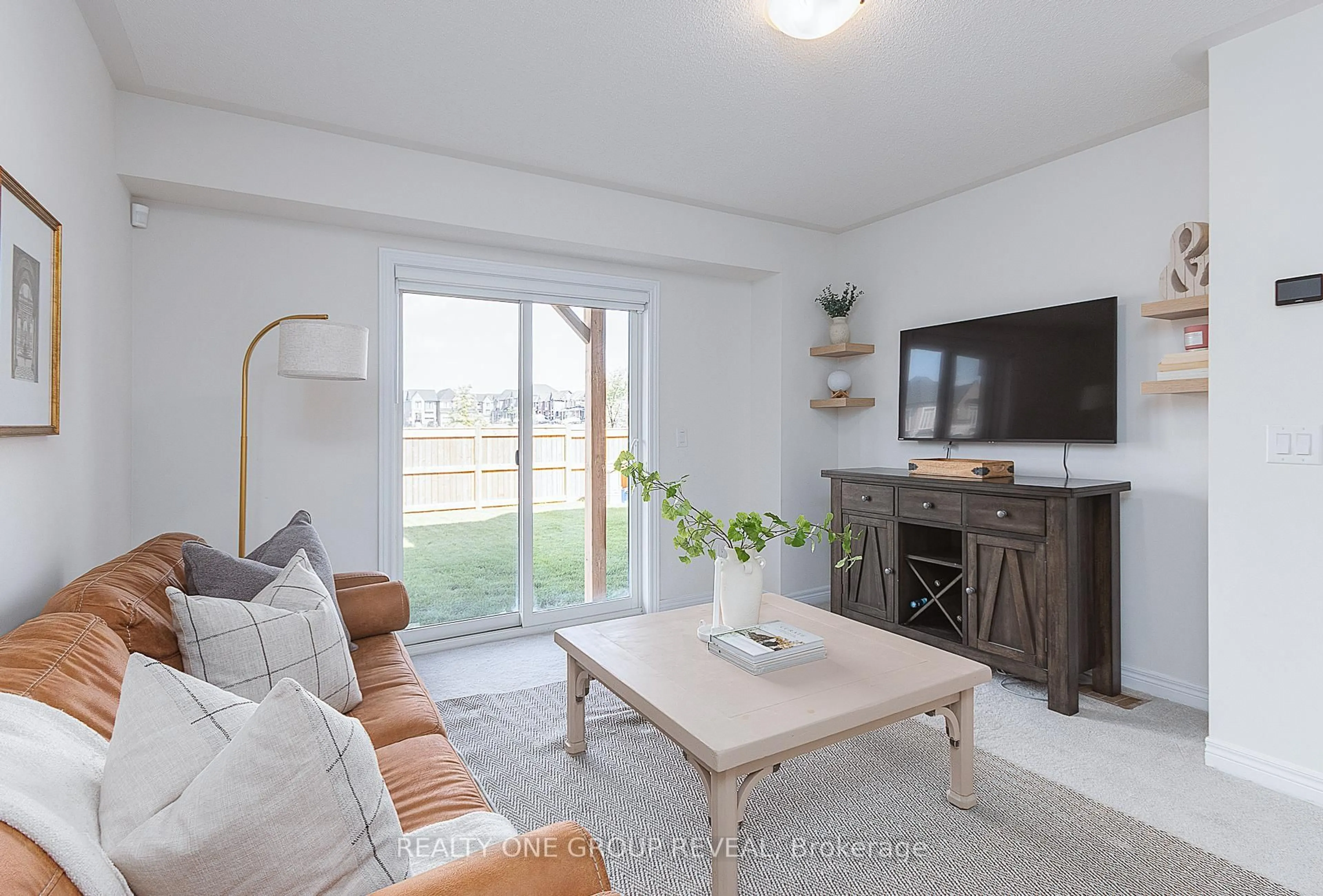 Living room with furniture, unknown for 9 Morrison Cres, Whitby Ontario L1P 0P4