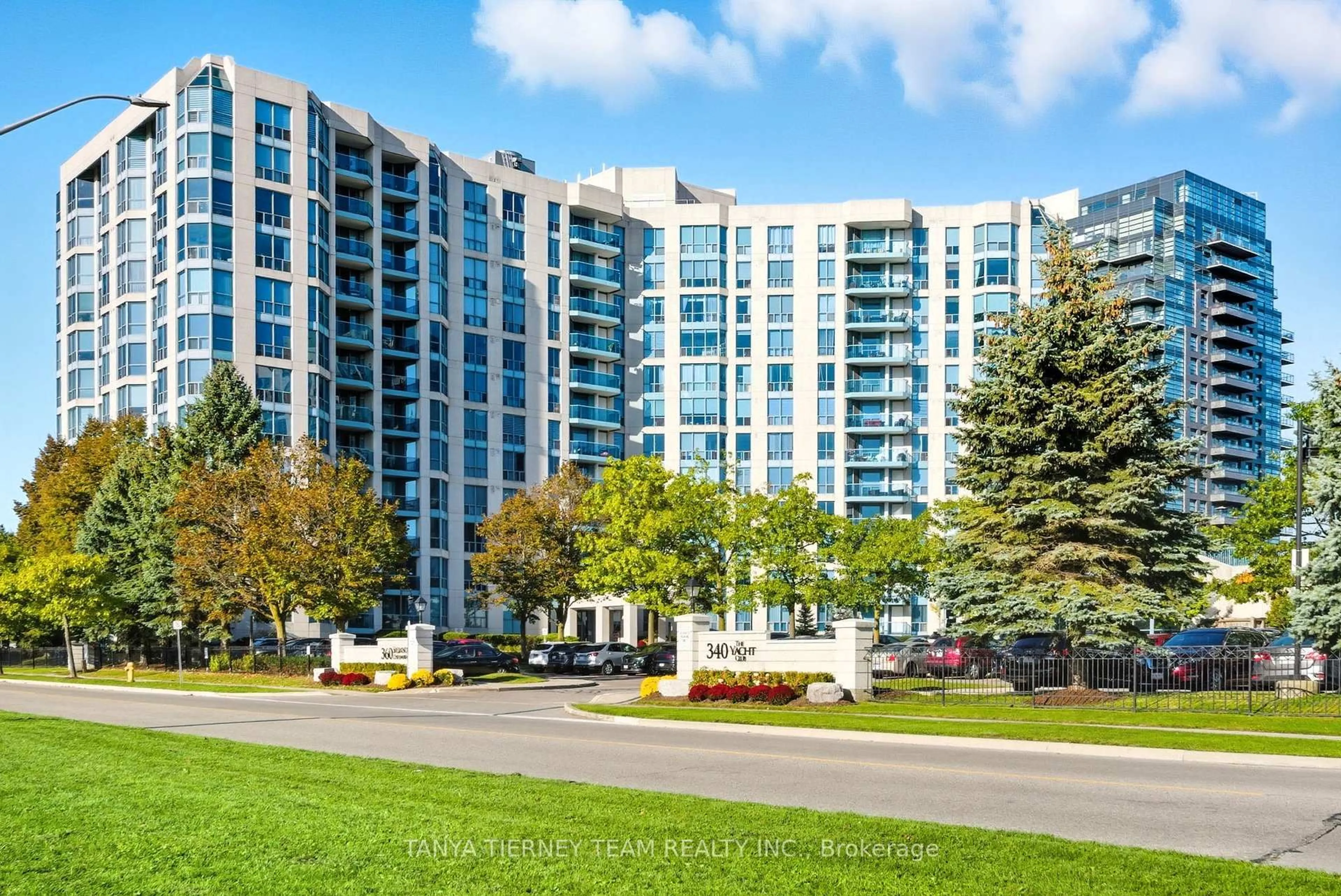 Unknown for 360 Watson St #805, Whitby Ontario L1N 9G2