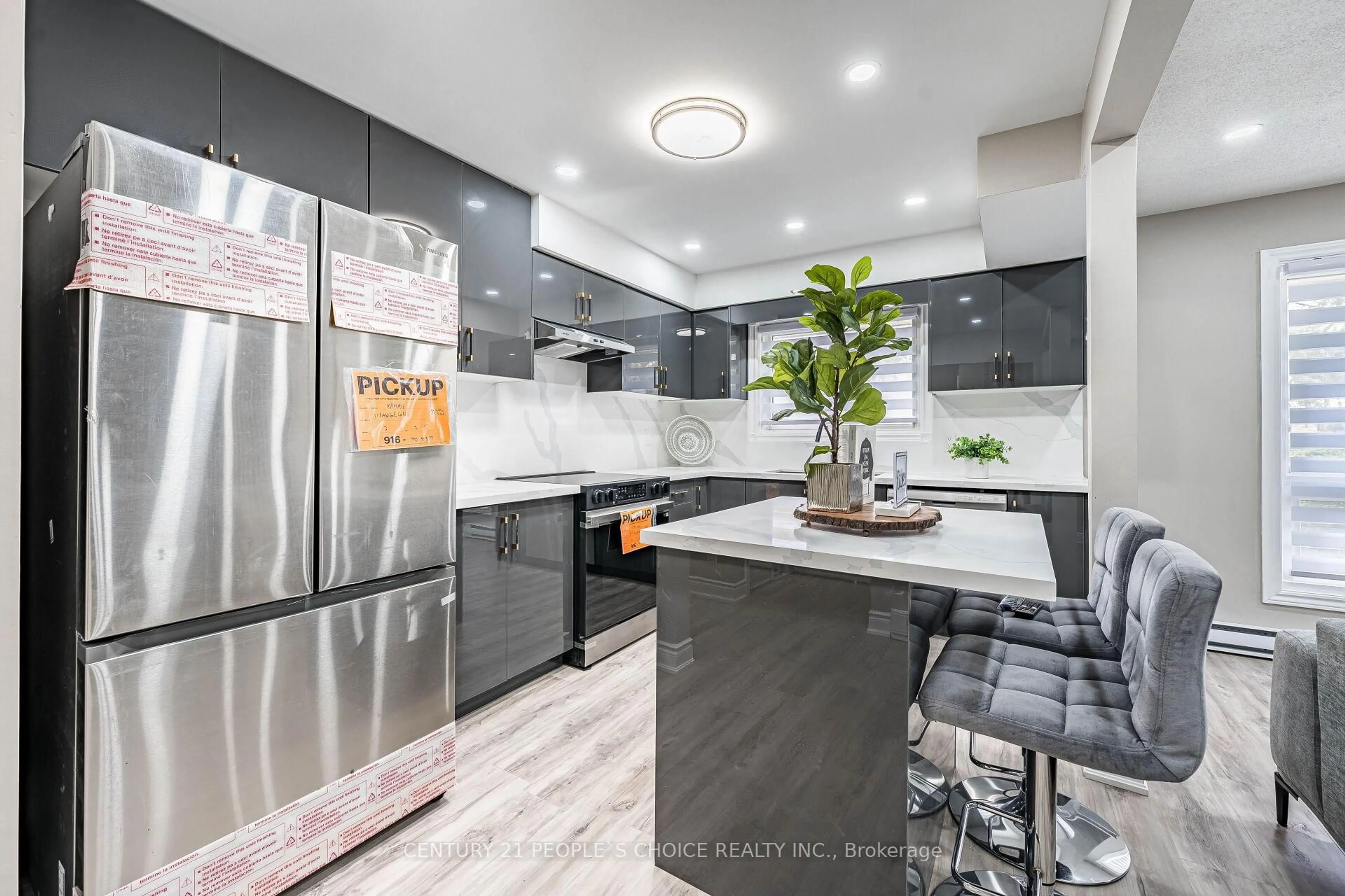 Contemporary kitchen, ceramic/tile floor for 506 Normandy St #25, Oshawa Ontario L1H 7N8