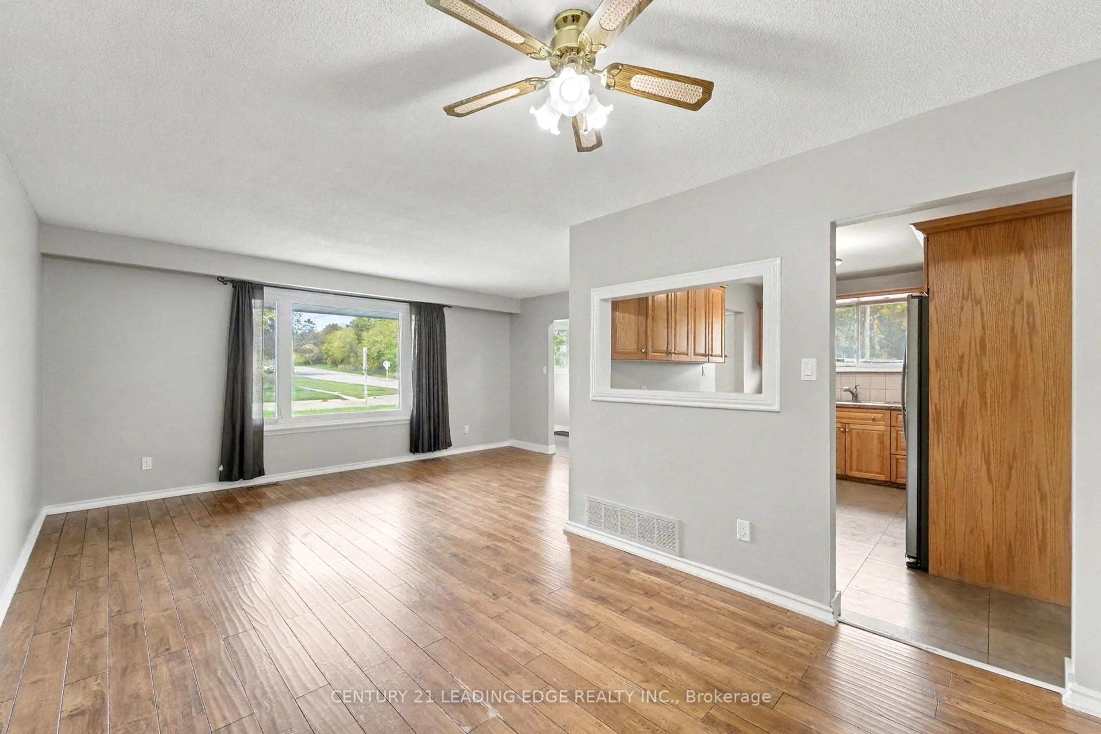A pic of a room for 171 Phillip Murray Ave, Oshawa Ontario L1J 1G6