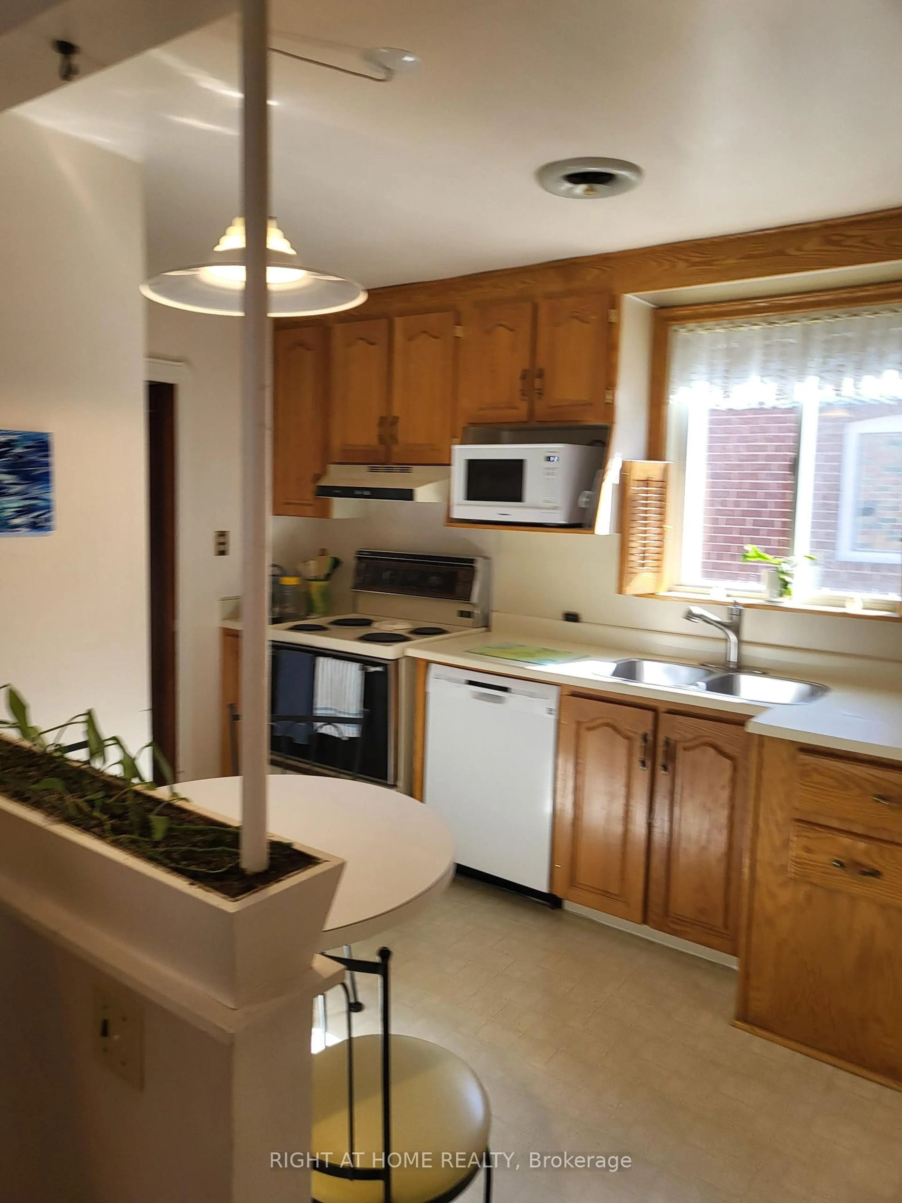 Standard kitchen, unknown for 82 Cedarcrest Blvd, Toronto Ontario M4B 2P3