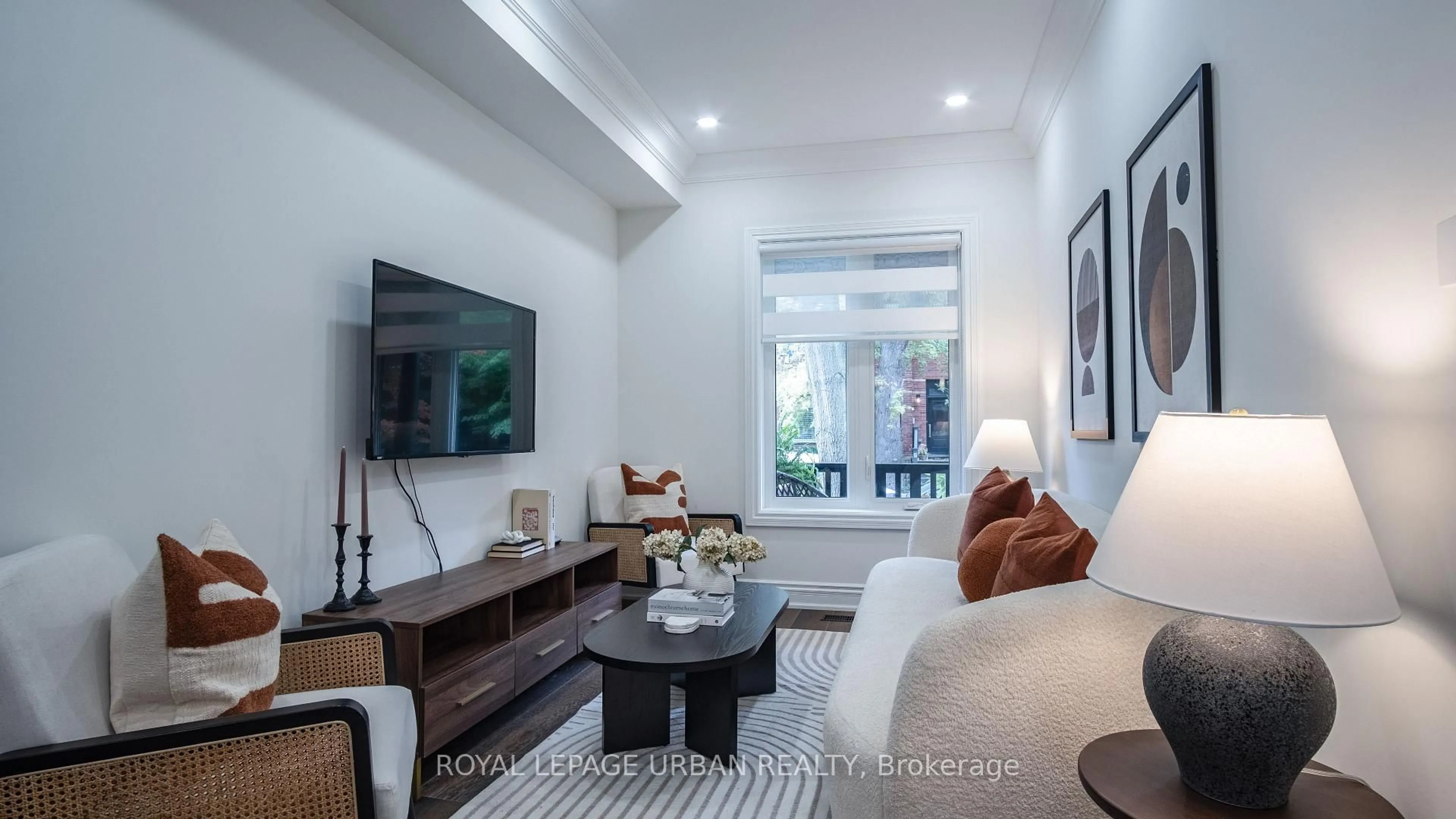 Living room with furniture, unknown for 101 Brooklyn Ave, Toronto Ontario M4M 2X4