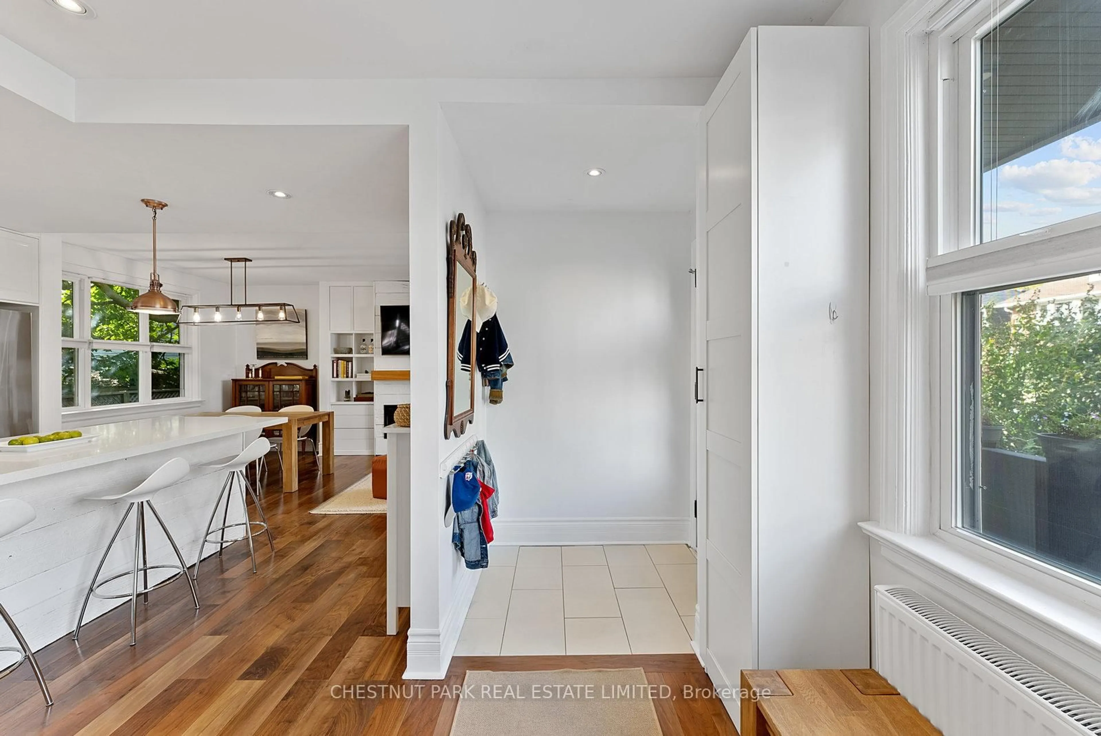Indoor entryway for 85 Eastwood Rd, Toronto Ontario M4L 2C7