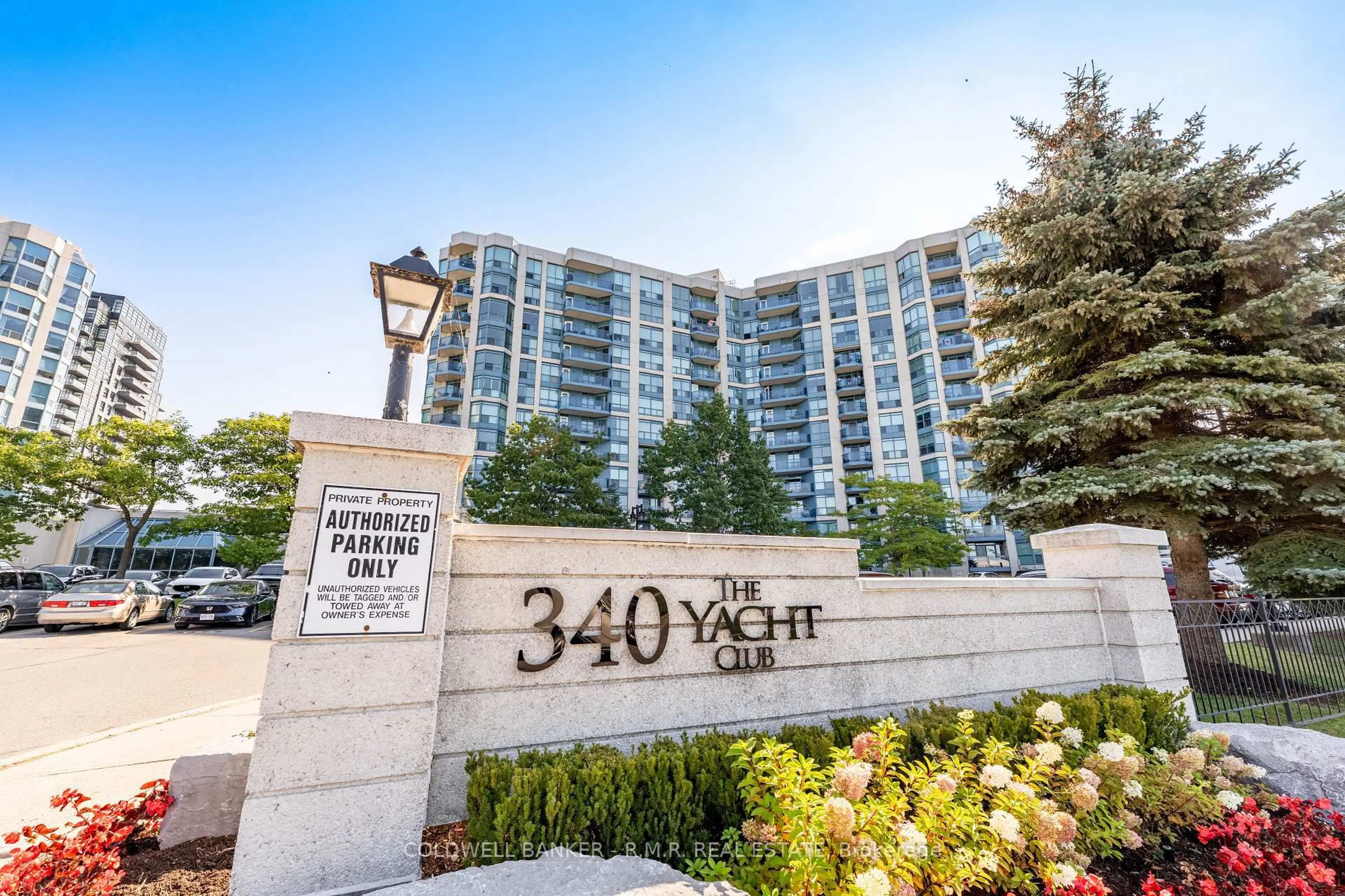 Indoor foyer for 340 Watson St #517, Whitby Ontario L1N 9G1