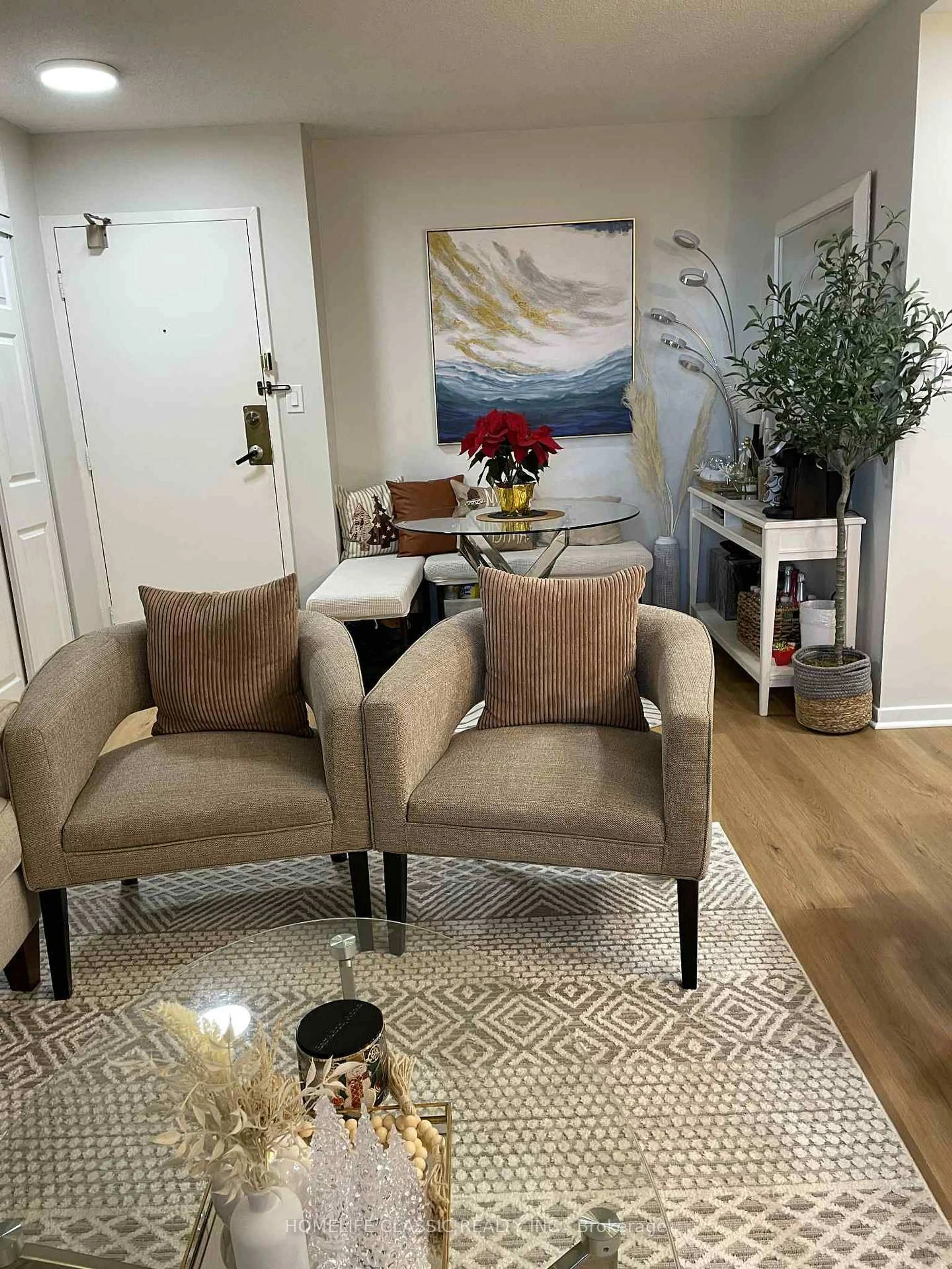 Indoor entryway for 90 Ling Rd #603, Toronto Ontario M1E 4Y3