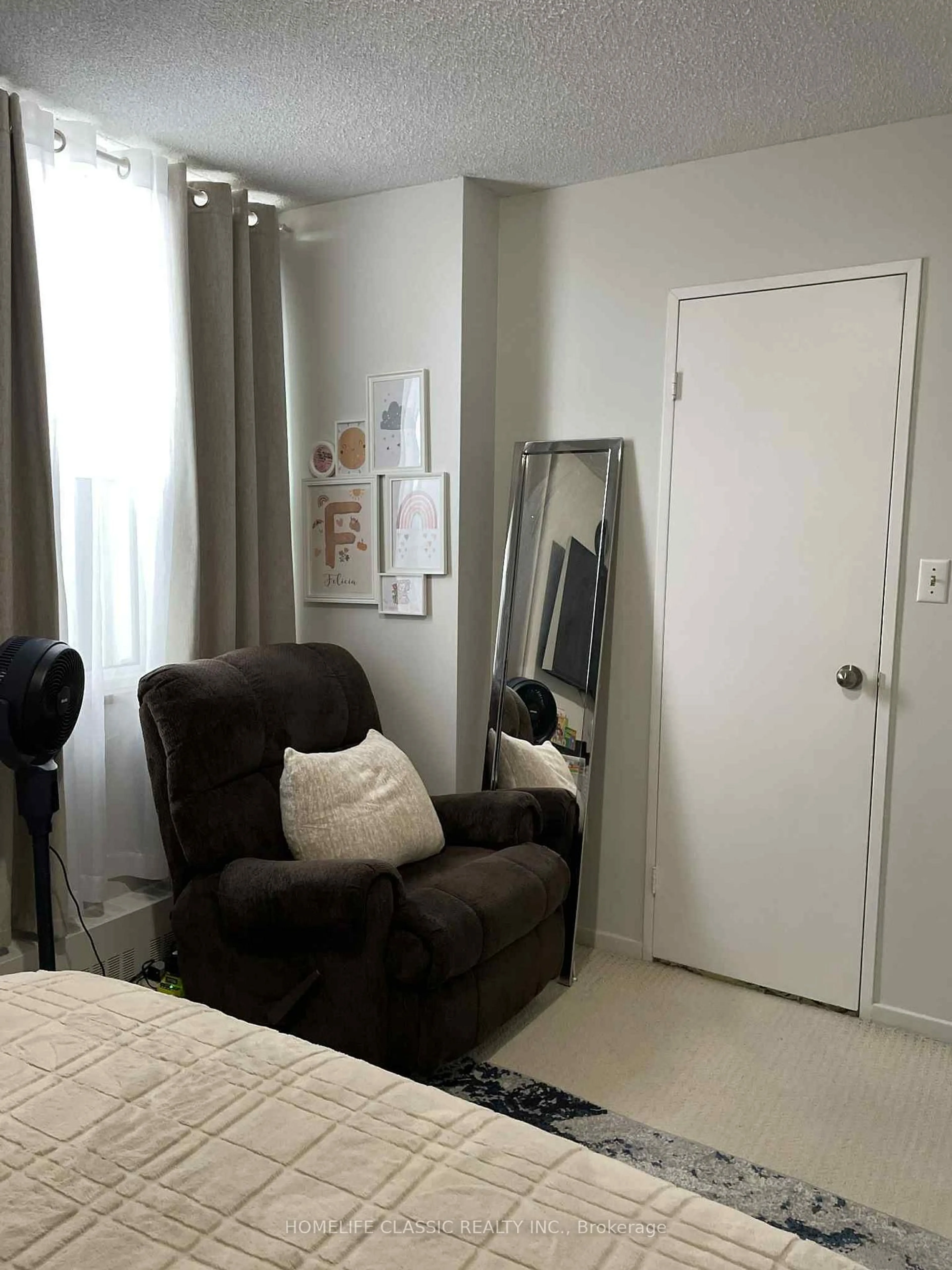 A pic of a room for 90 Ling Rd #603, Toronto Ontario M1E 4Y3