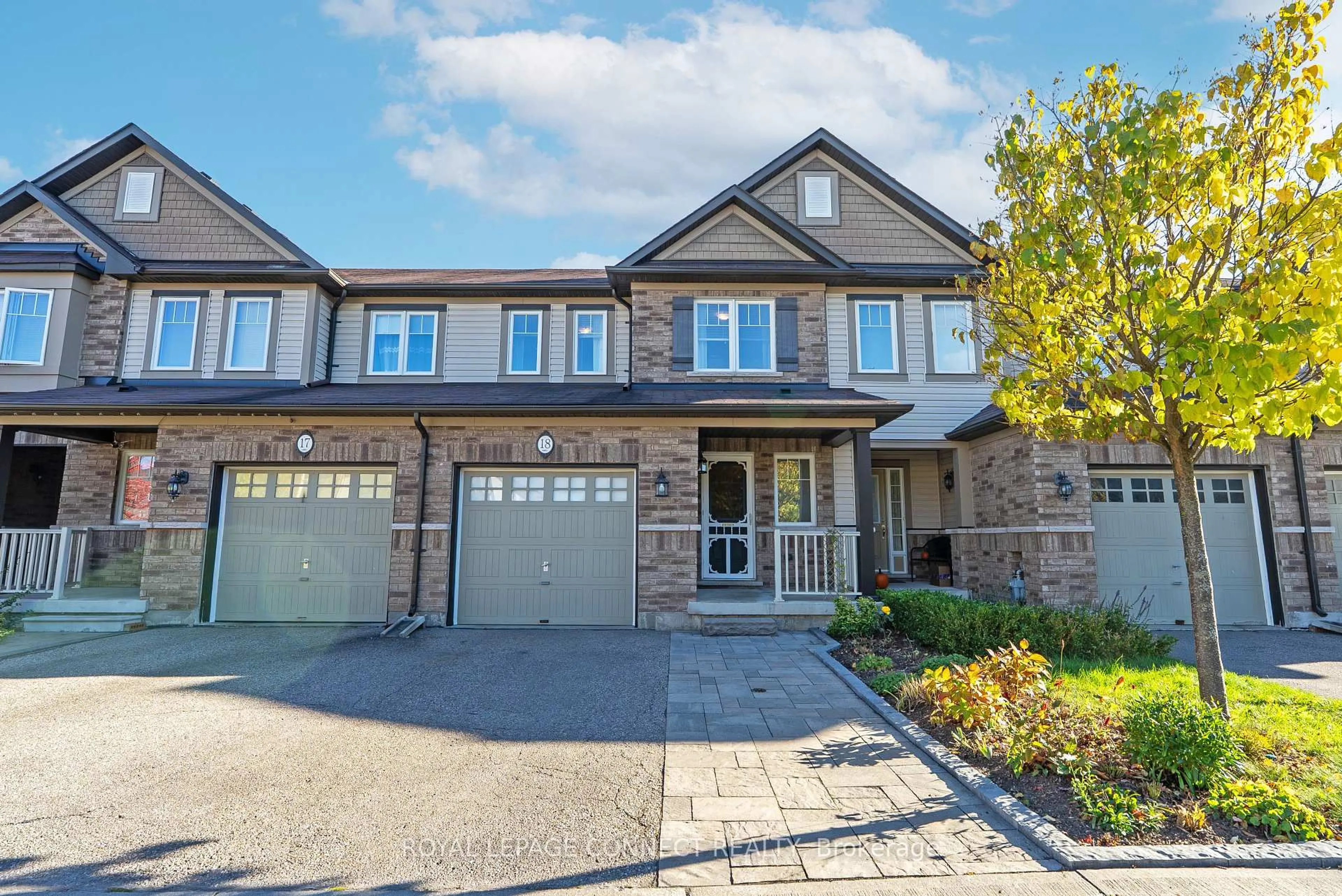 Home with brick exterior material, street for 1640 Grandview St #18, Oshawa Ontario L1K 0S6