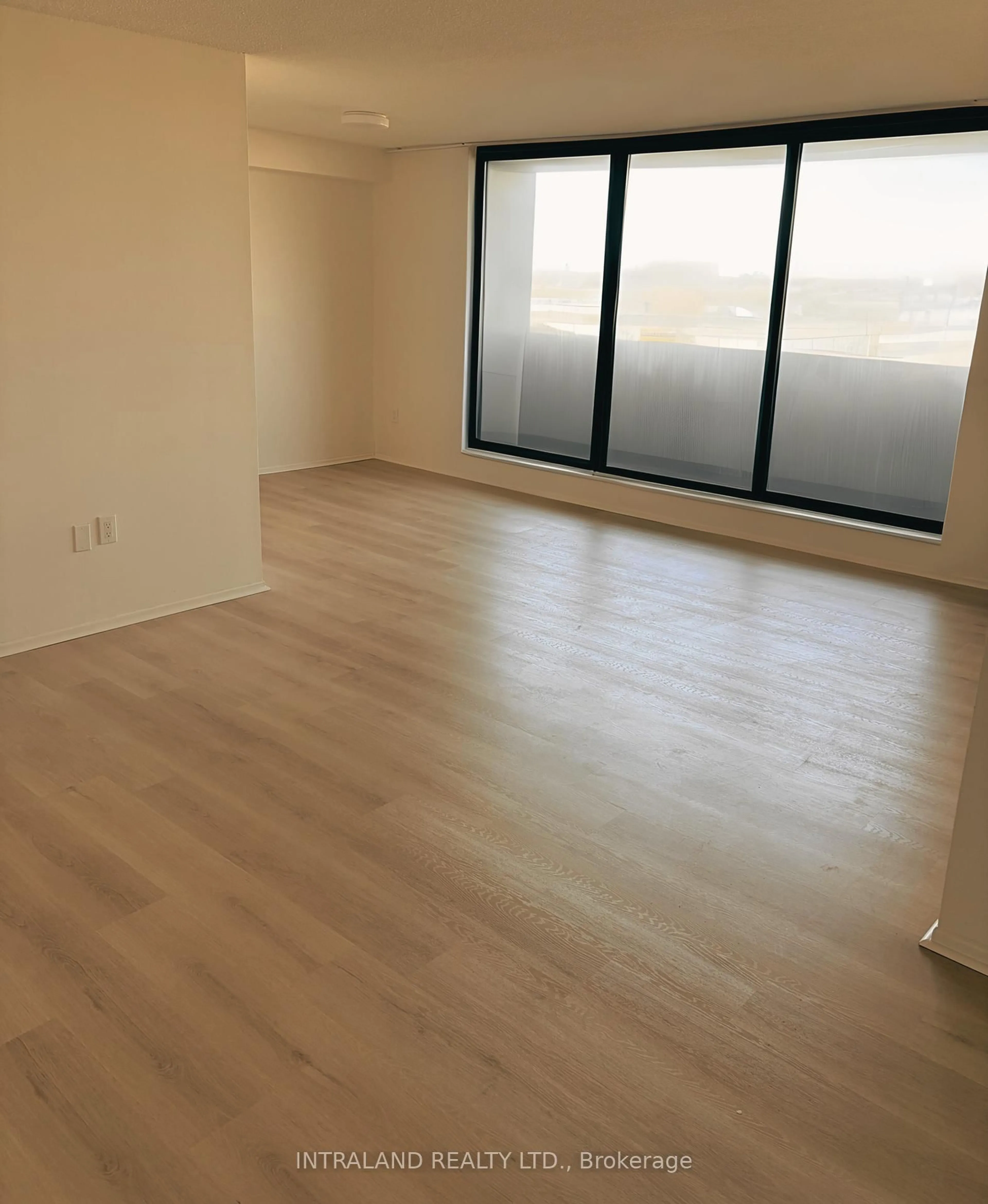 A pic of a room for 100 Prudential Dr #805, Toronto Ontario M1P 4V4