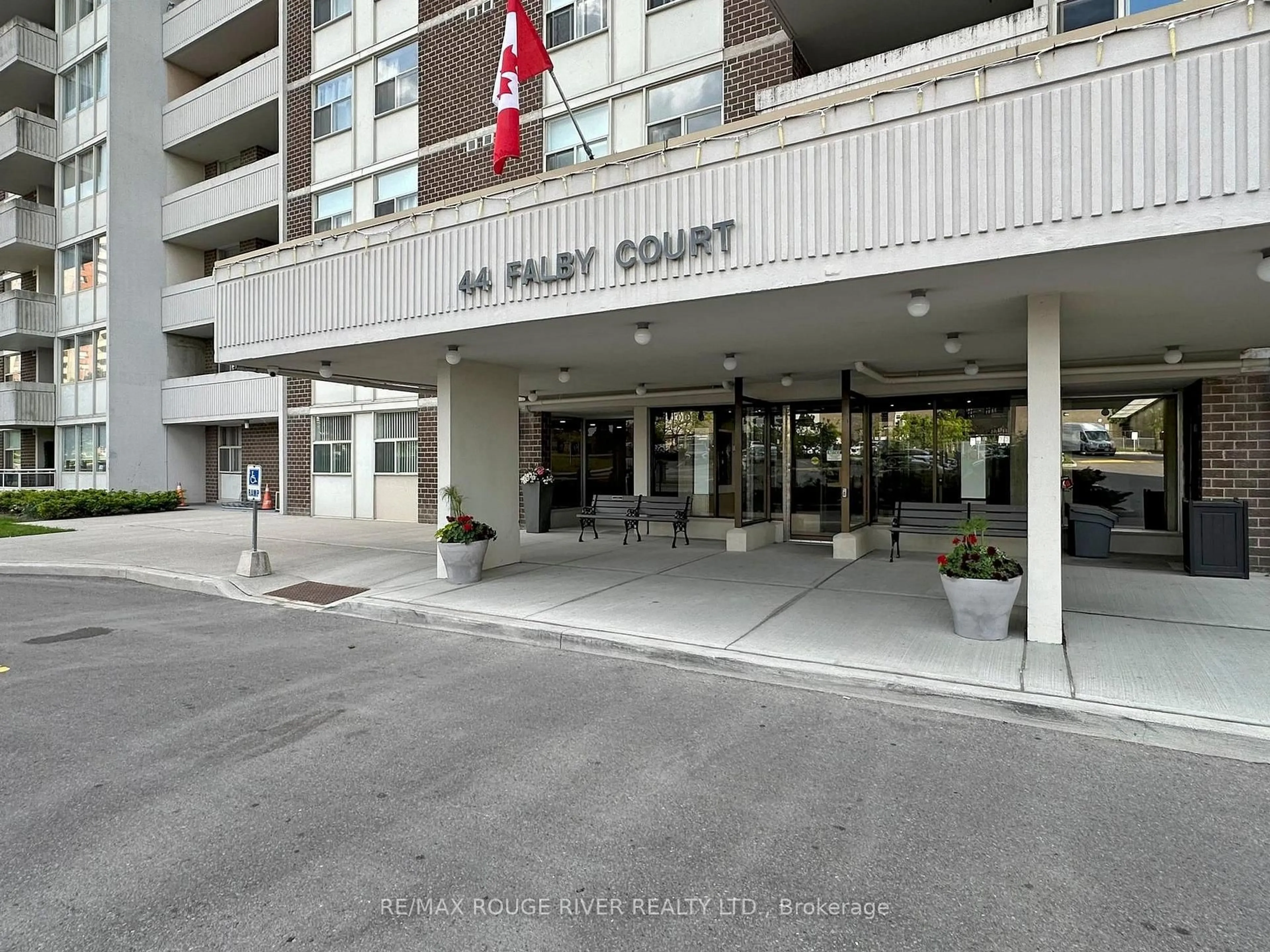 Lobby for 44 Falby Crt #902, Ajax Ontario L1S 3L1