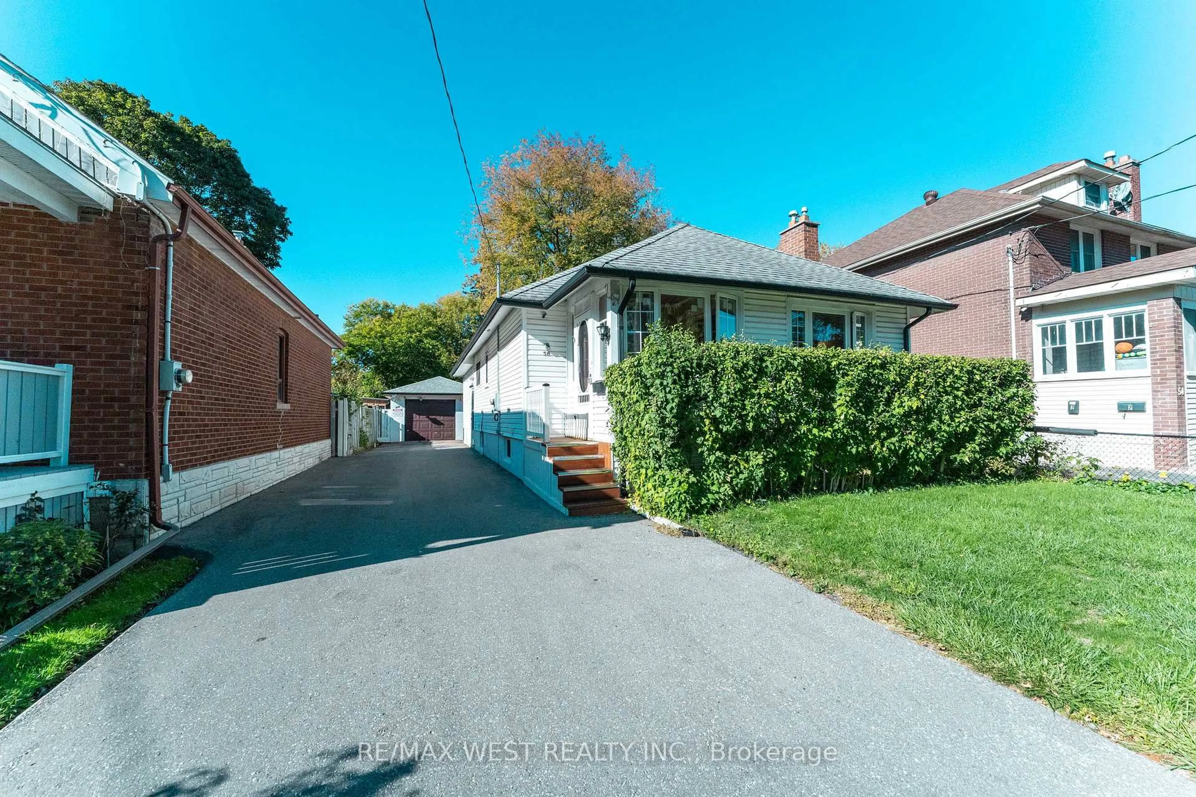 A pic from outside/outdoor area/front of a property/back of a property/a pic from drone, street for 58 Burk St, Oshawa Ontario L1J 4B9