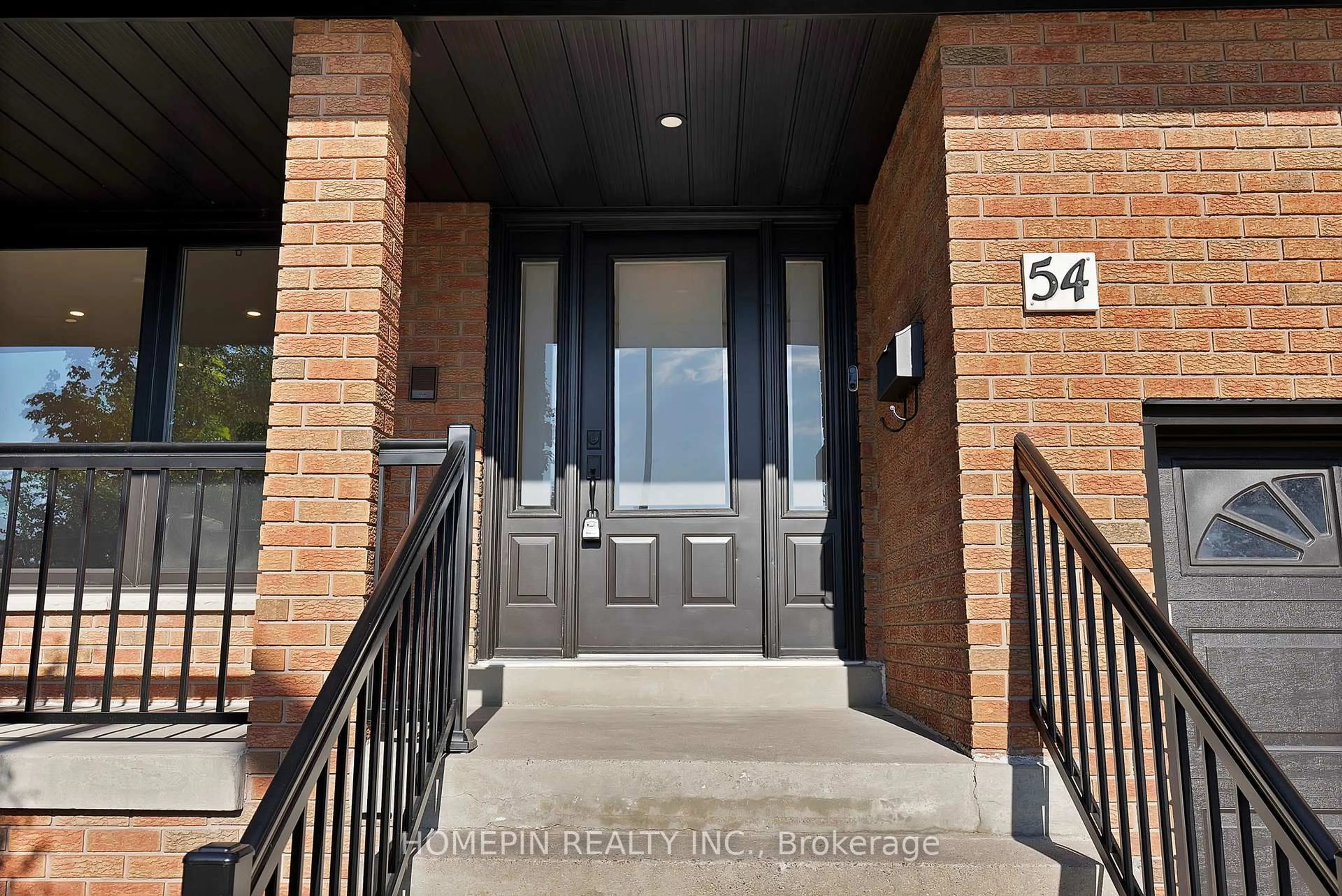 Indoor entryway for 54 Elmartin Dr, Toronto Ontario M1W 3C5