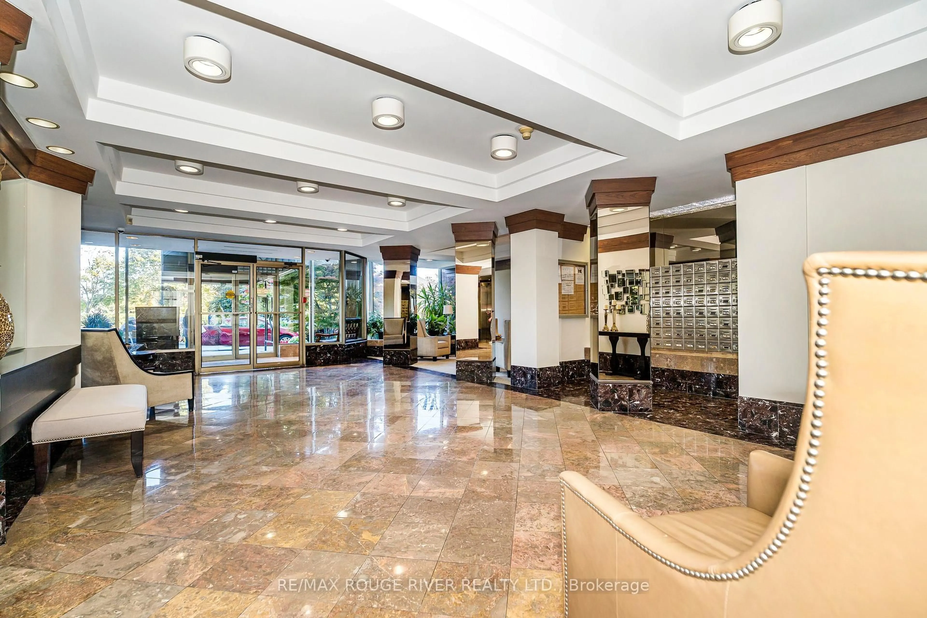 Lobby for 1890 Valley Farm Rd #1115, Pickering Ontario L1V 6B4