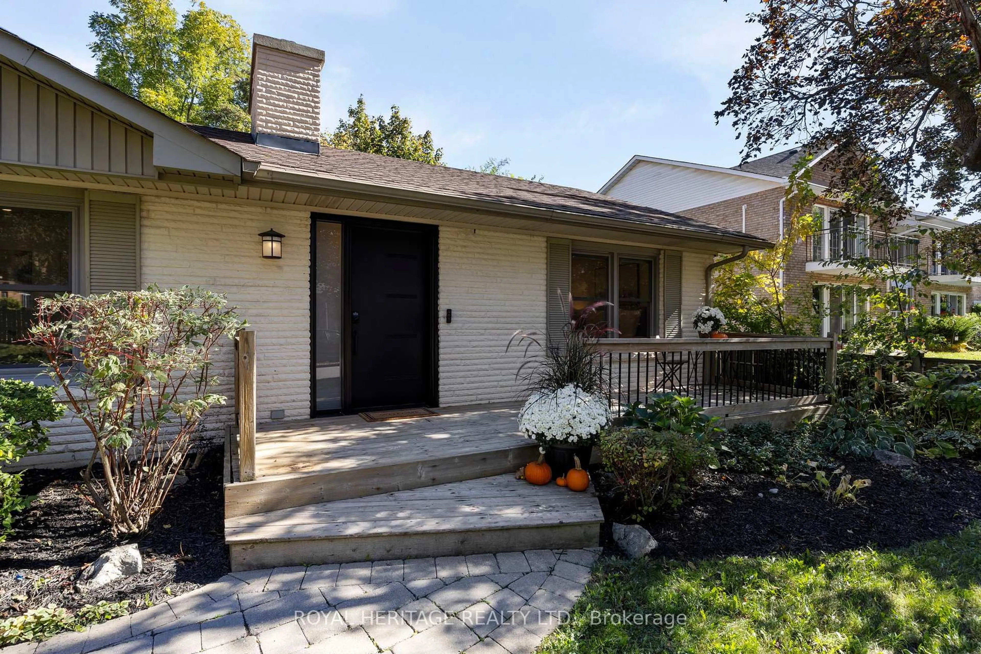 Home with brick exterior material, street for 321 Centre St, Whitby Ontario L1N 4T3