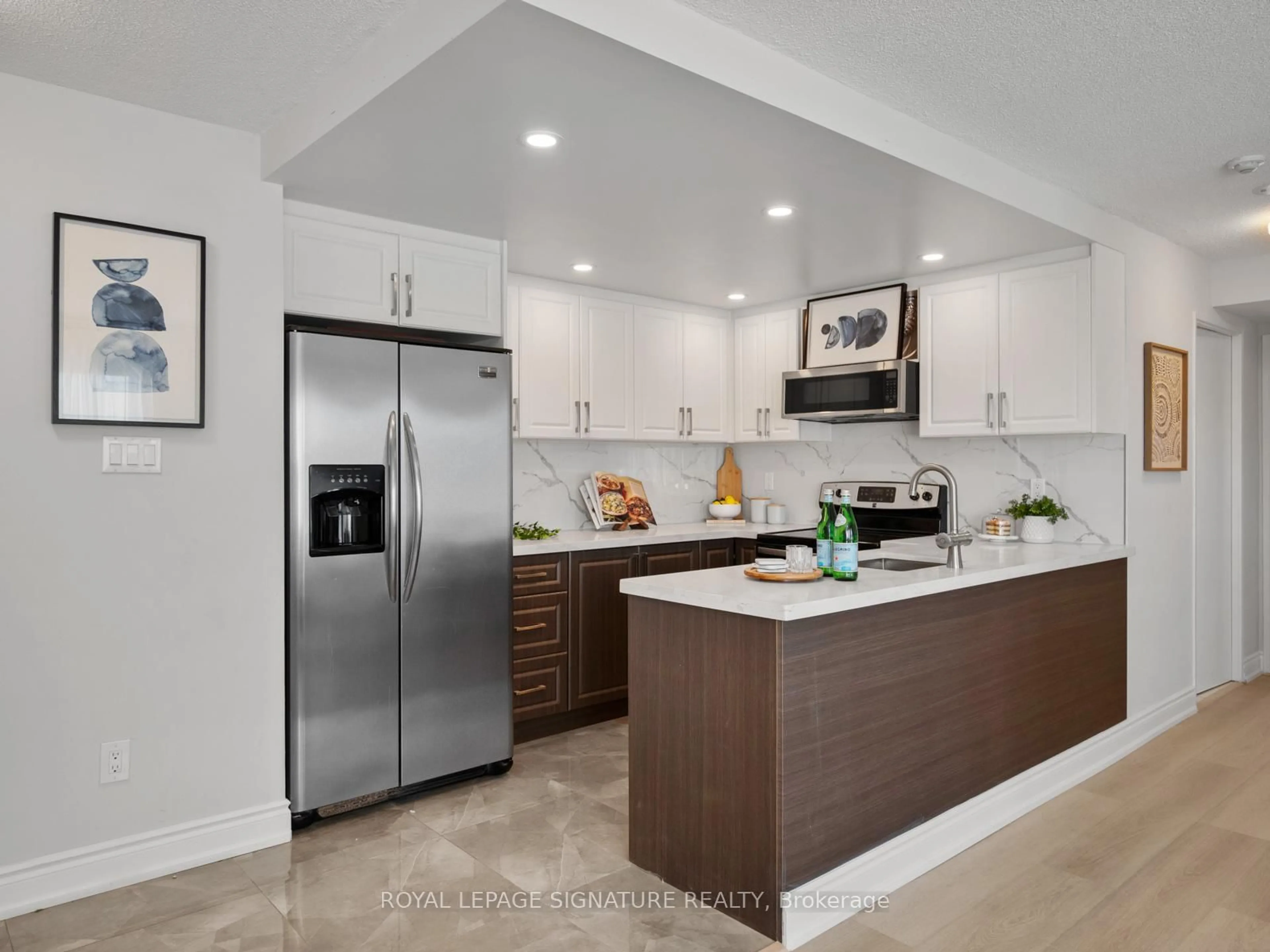 Open concept kitchen, ceramic/tile floor for 3050 Ellesmere Rd #519, Toronto Ontario M1E 5E6