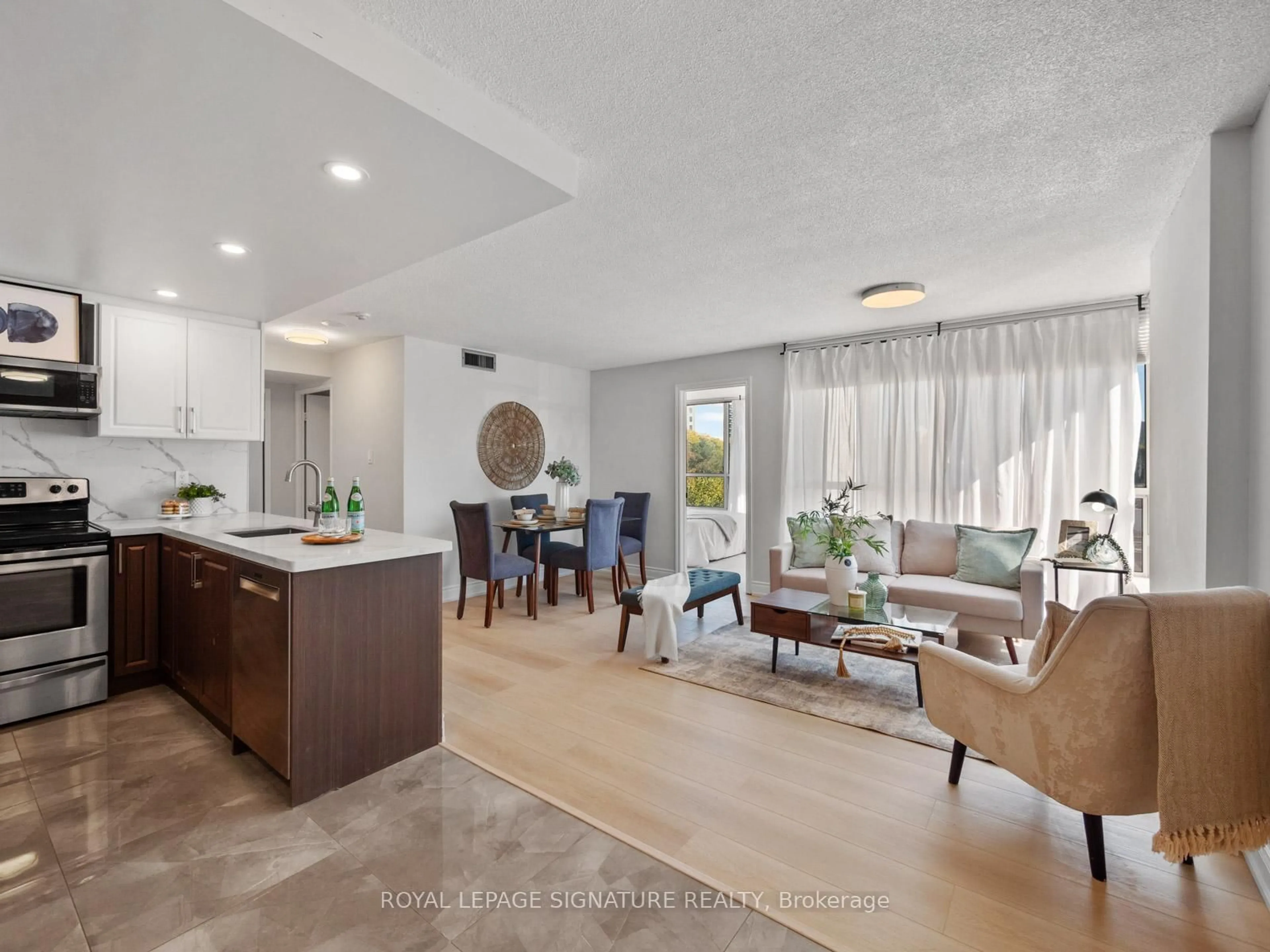 Open concept kitchen, unknown for 3050 Ellesmere Rd #519, Toronto Ontario M1E 5E6
