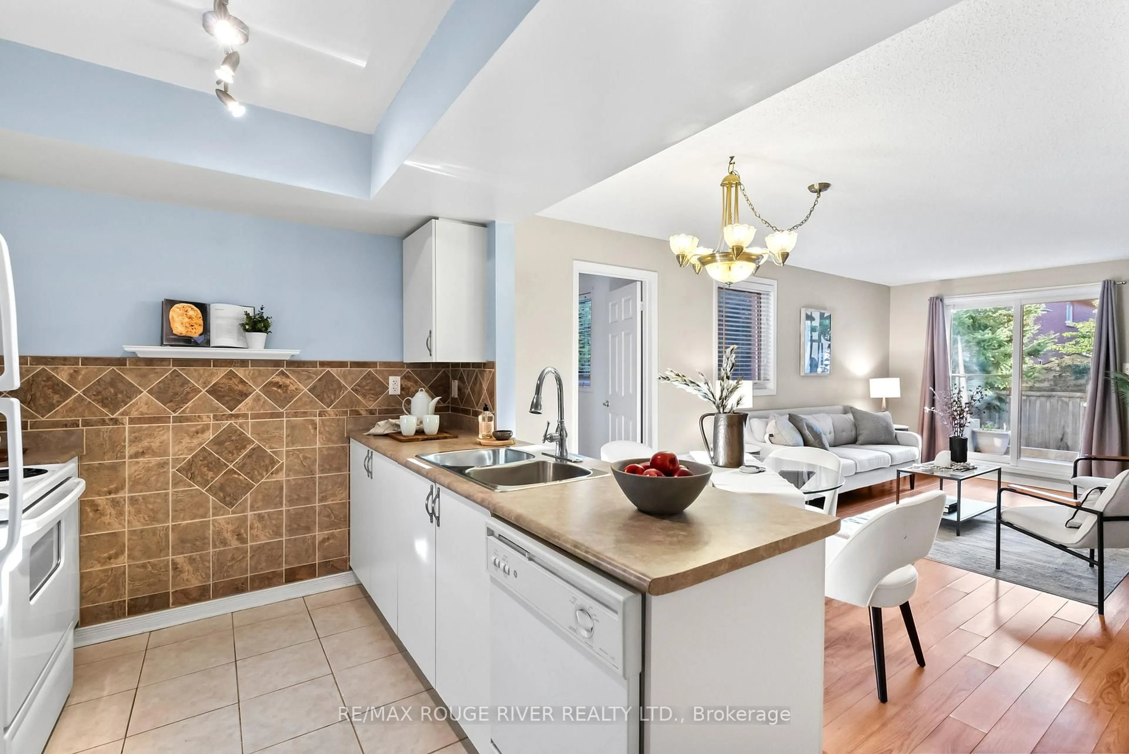 Open concept kitchen, ceramic/tile floor for 12 Petra Way #1, Whitby Ontario L1R 0A6