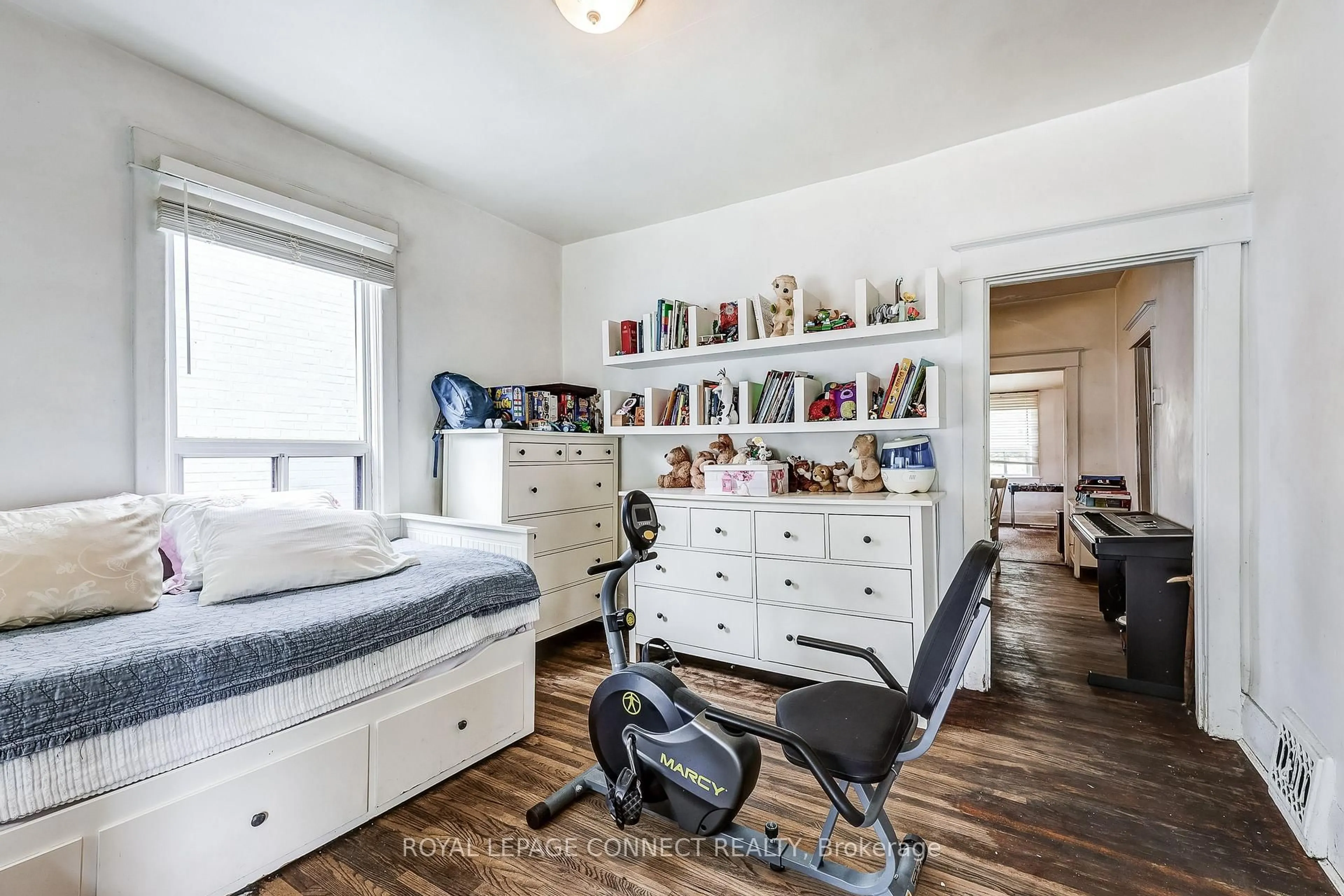 A pic of a room for 213 Gledhill Ave, Toronto Ontario M4C 5K9