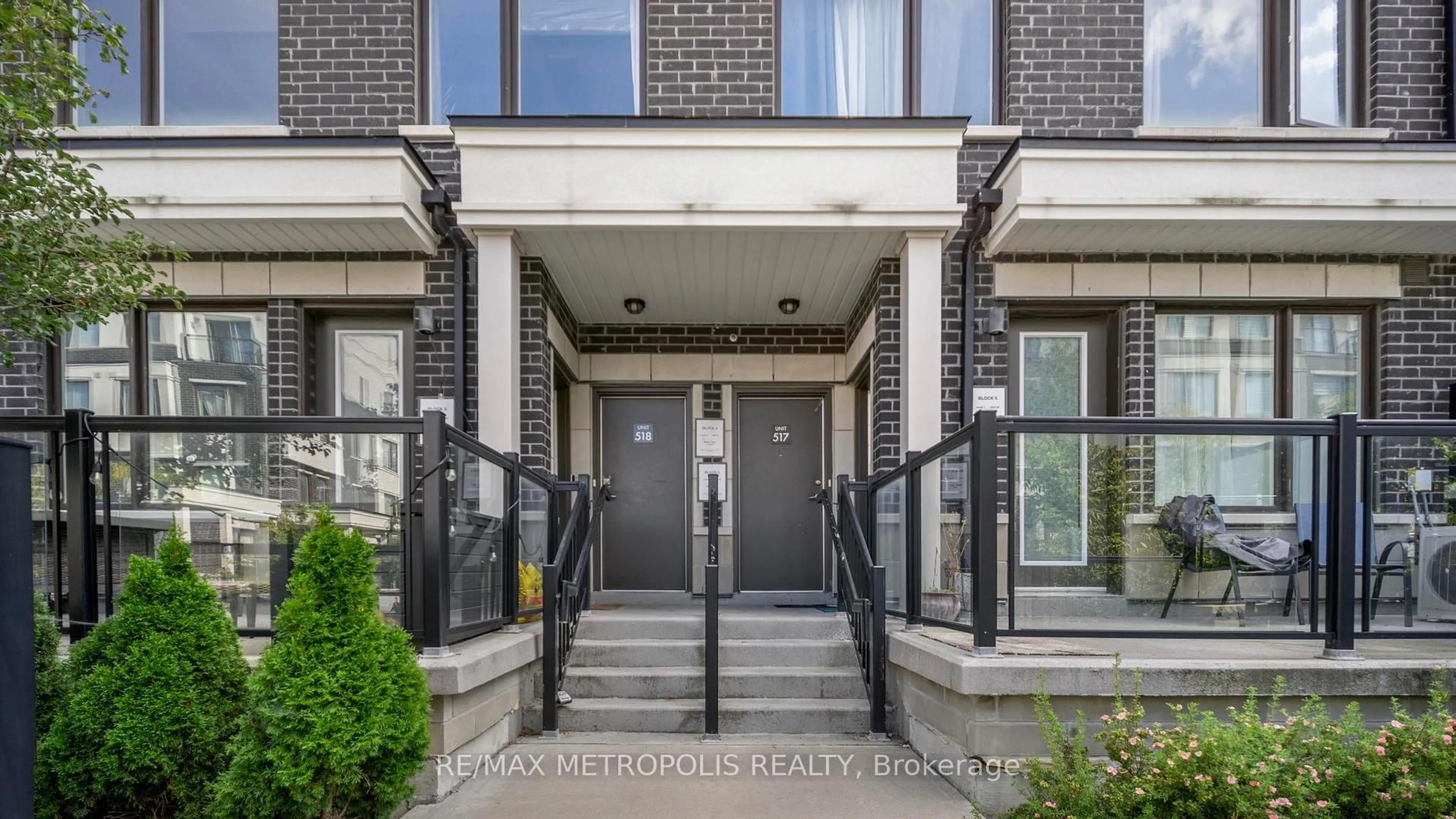 Indoor entryway for 1711 Pure Springs Blvd #506, Pickering Ontario L1X 0E3