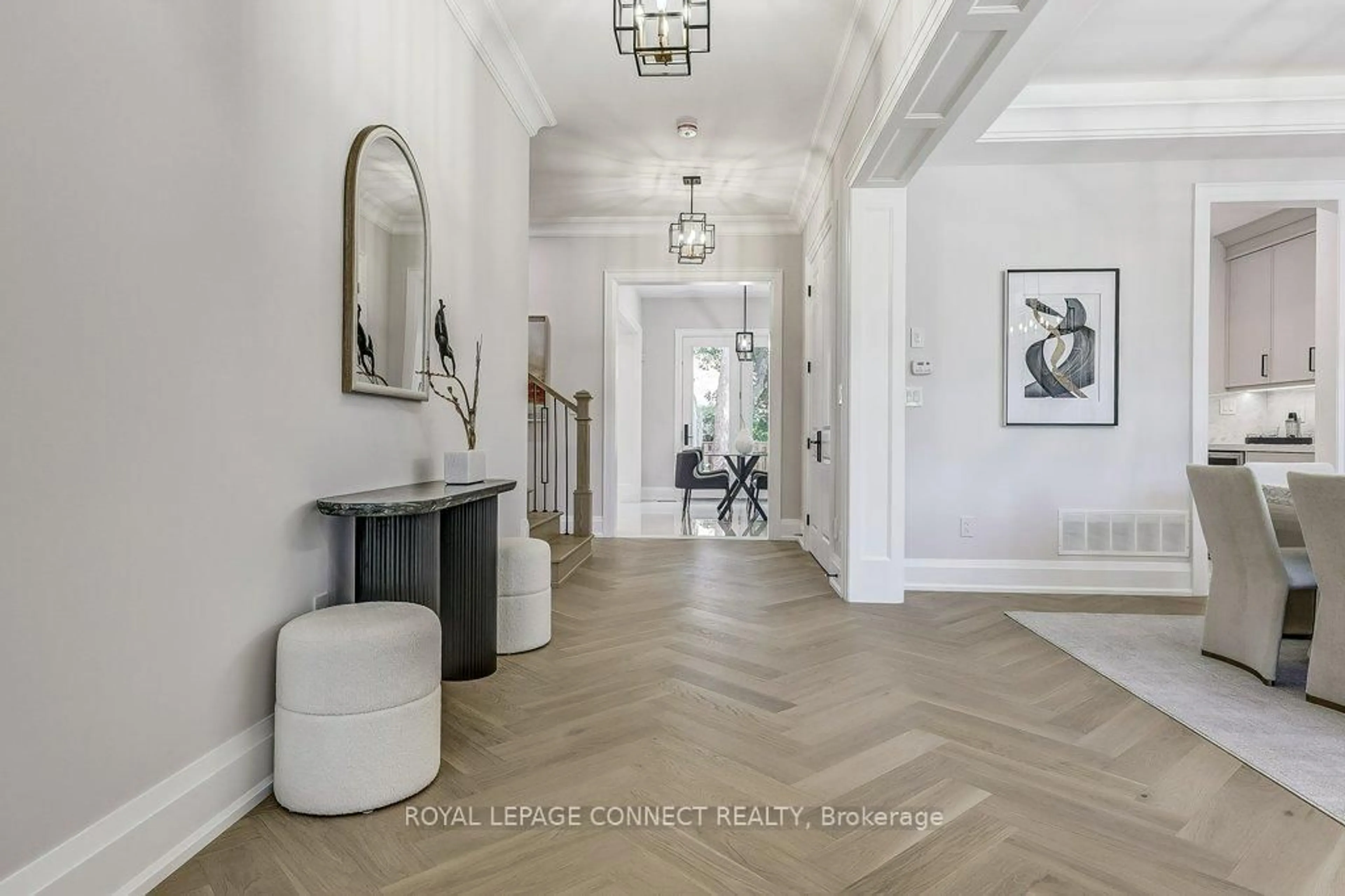 Indoor entryway for 393 Rosebank Rd, Pickering Ontario L1W 2N3