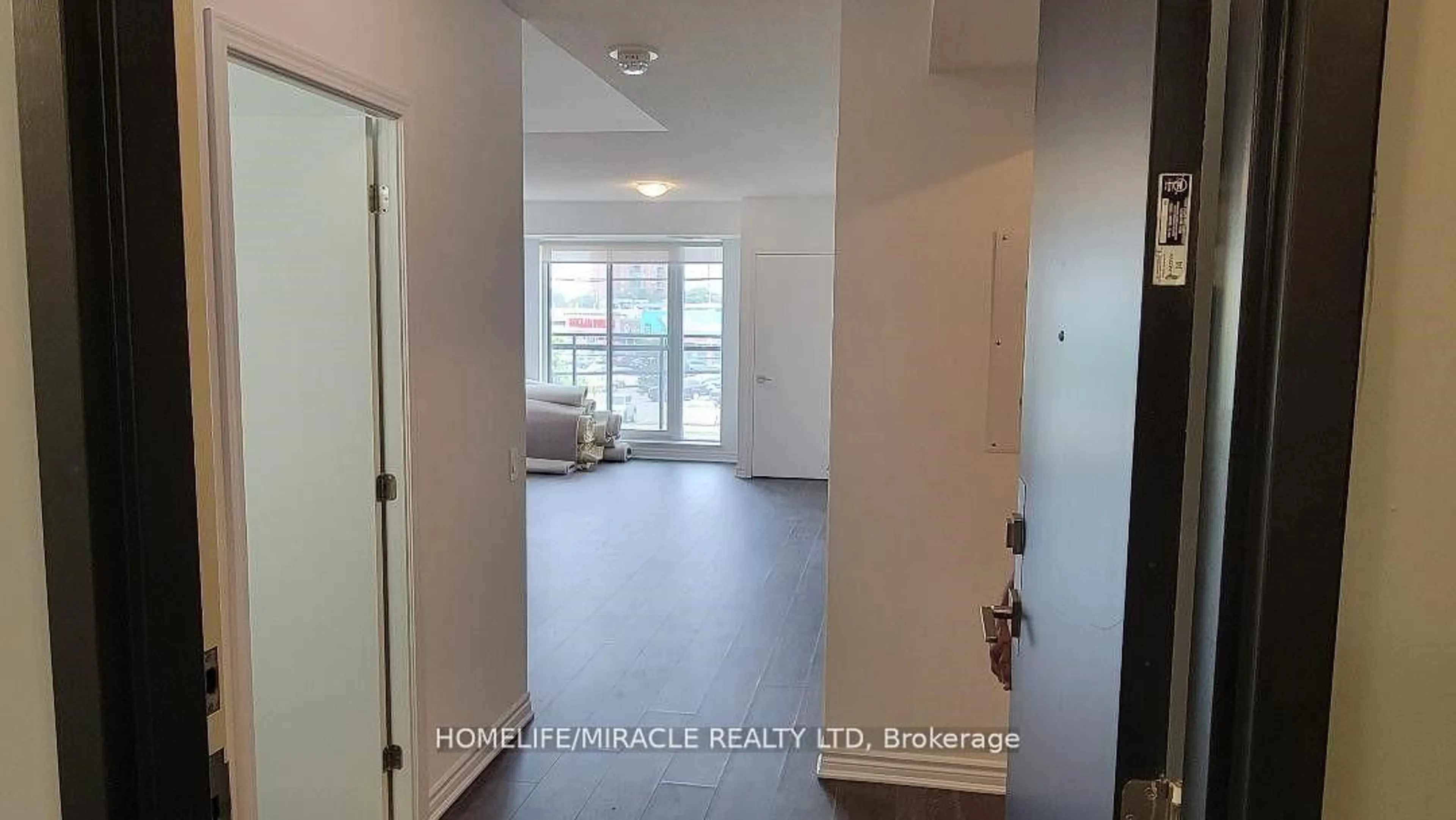 Indoor entryway for 1 Falaise Rd, Toronto Ontario M1E 0B9