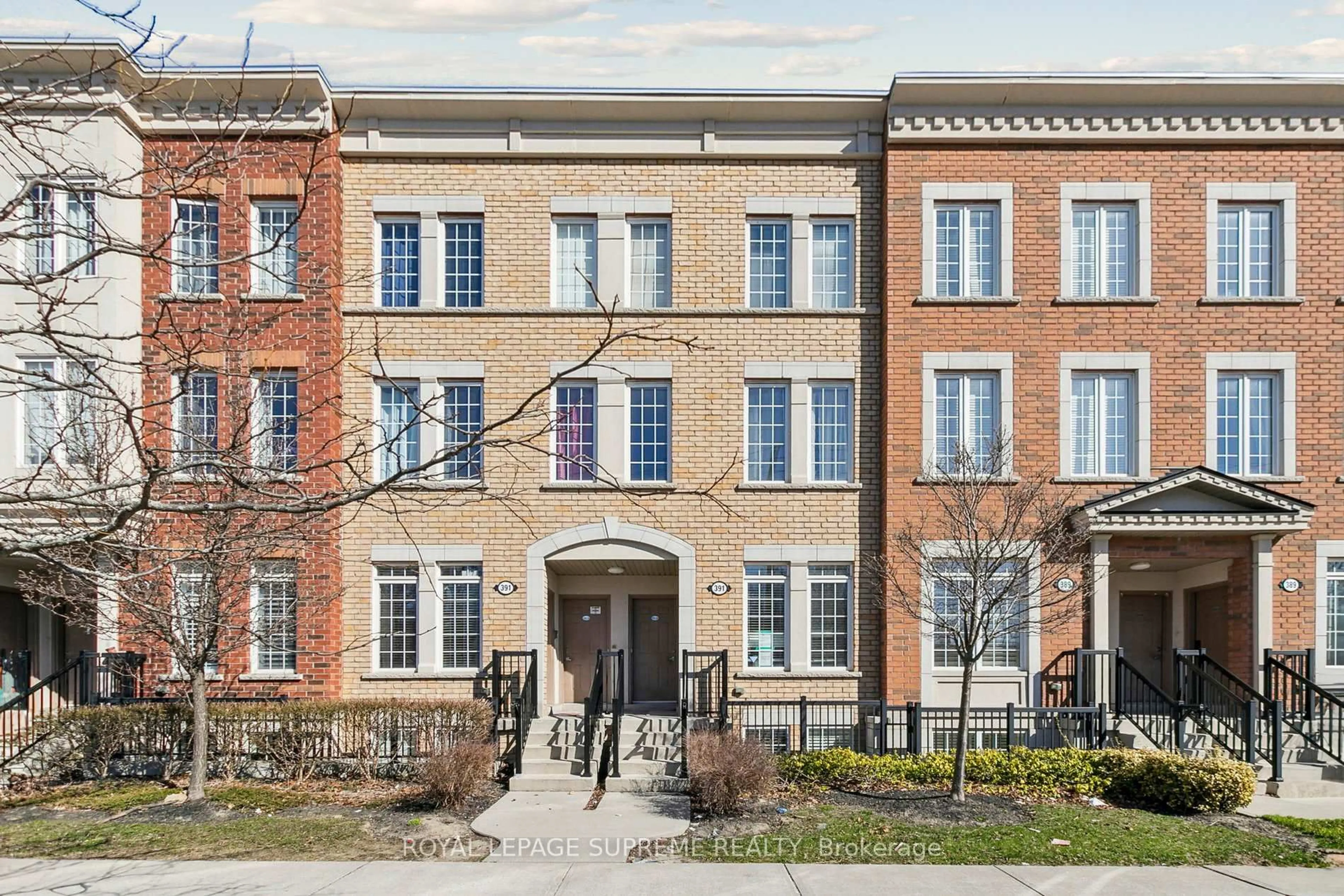 Home with brick exterior material, building for 391 Beechgrove Dr #79, Toronto Ontario M1E 2R1