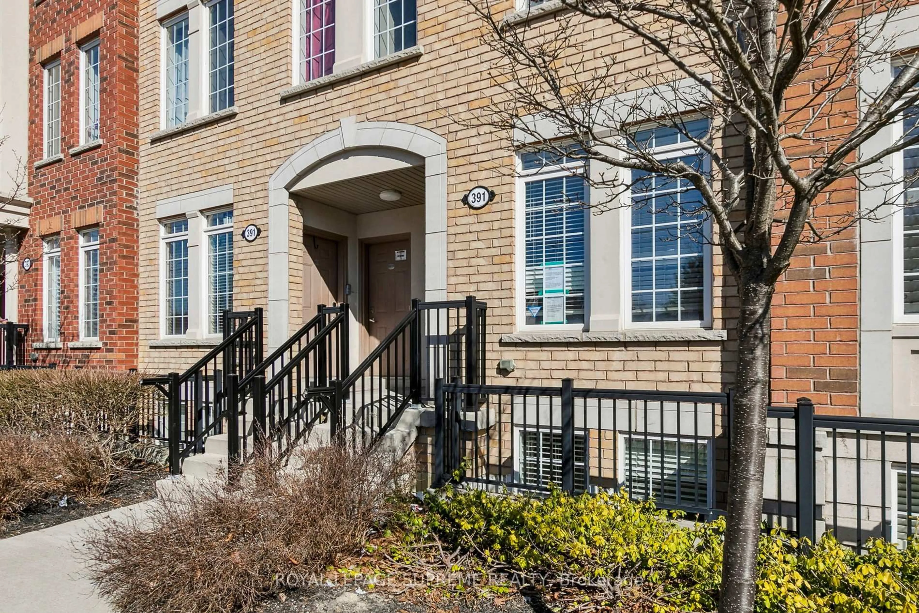 Home with brick exterior material, street for 391 Beechgrove Dr #79, Toronto Ontario M1E 2R1