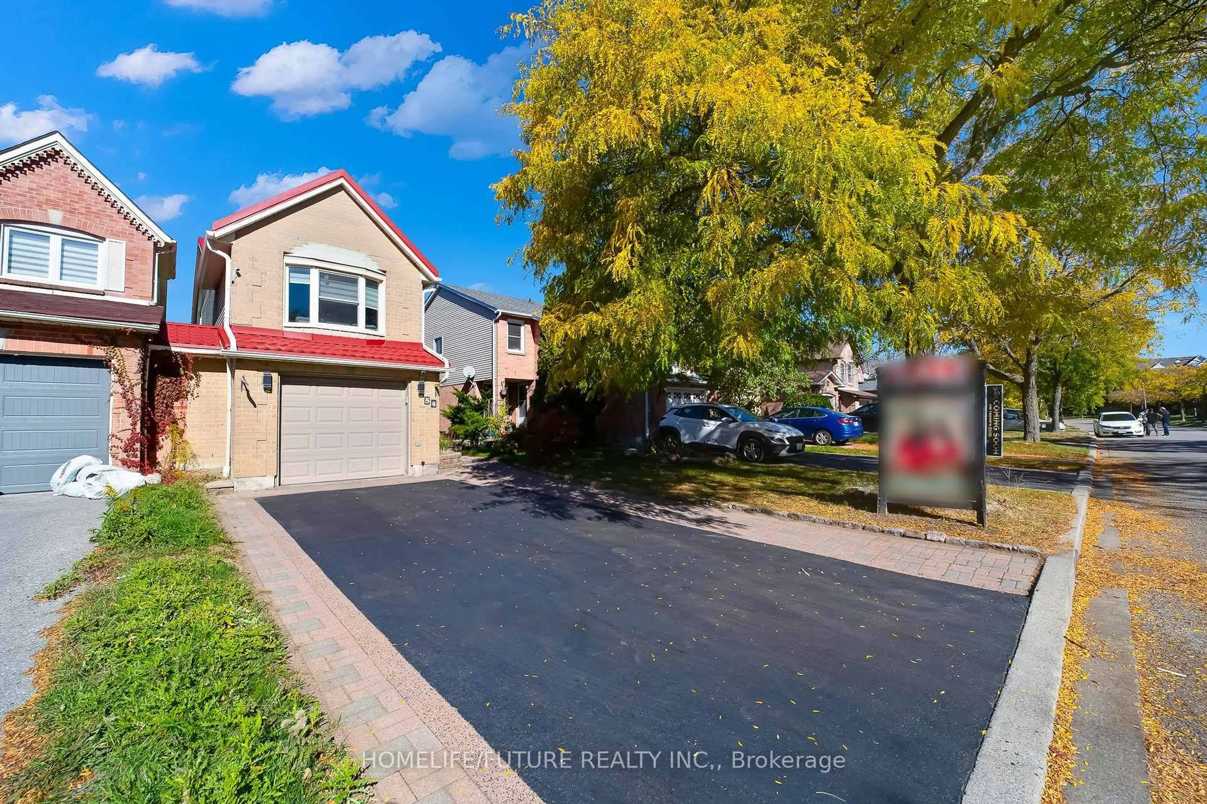 A pic from outside/outdoor area/front of a property/back of a property/a pic from drone, street for 54 Ducatel Cres, Ajax Ontario L1T 3B4