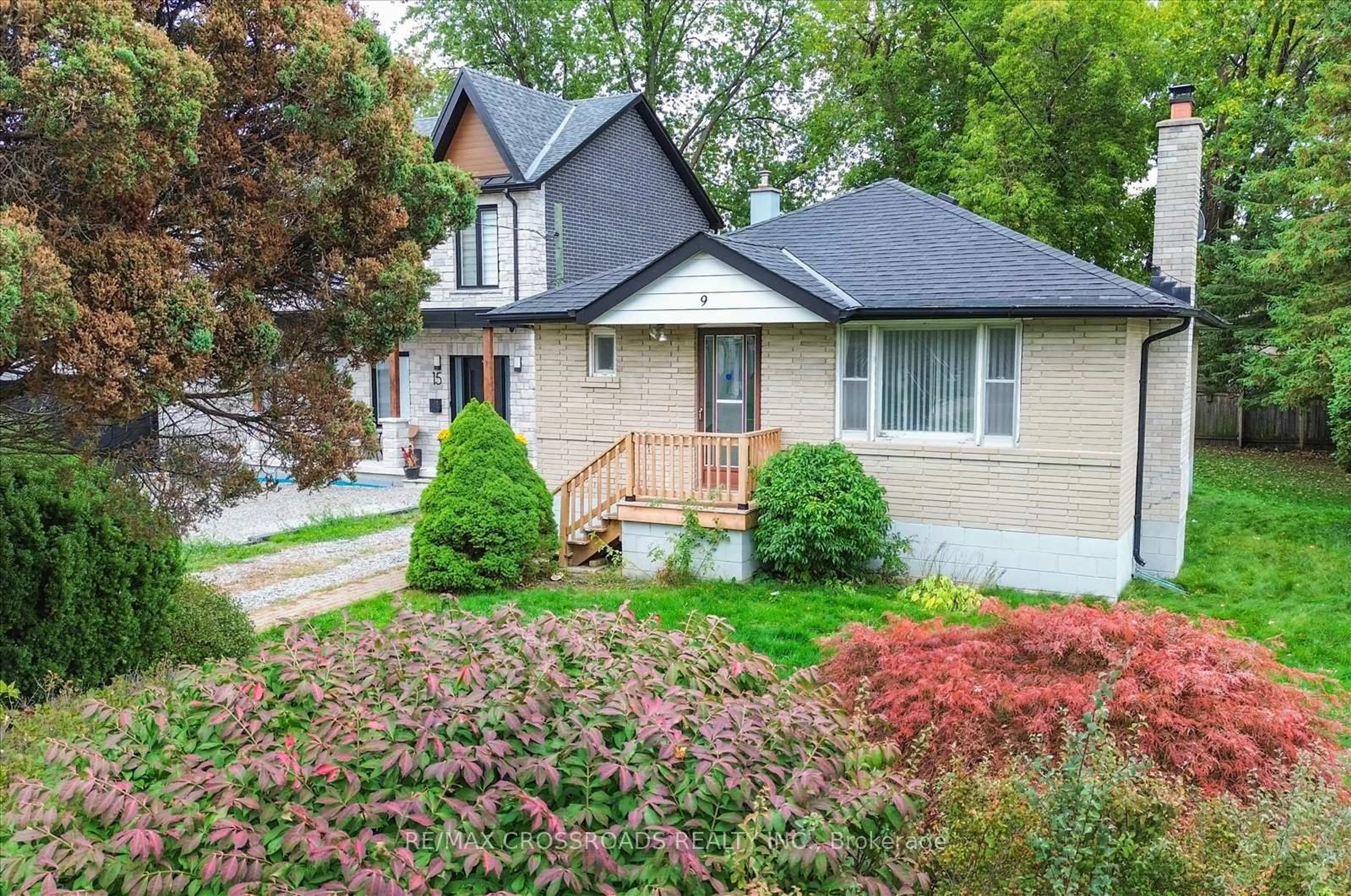 Home with brick exterior material, street for 9 Euclid Ave, Toronto Ontario M1C 1J7