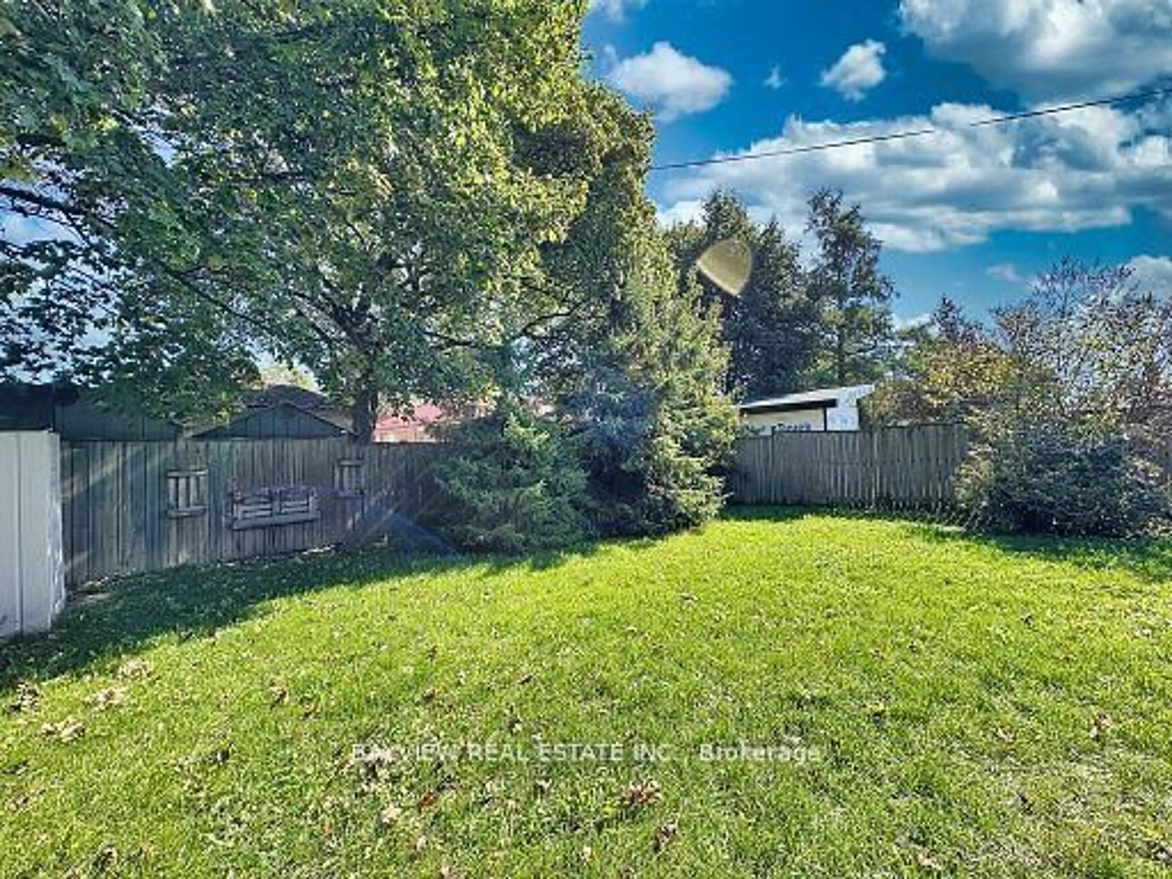 A pic from outside/outdoor area/front of a property/back of a property/a pic from drone, forest/trees view for 37 Princeway Dr, Toronto Ontario M1R 2V8