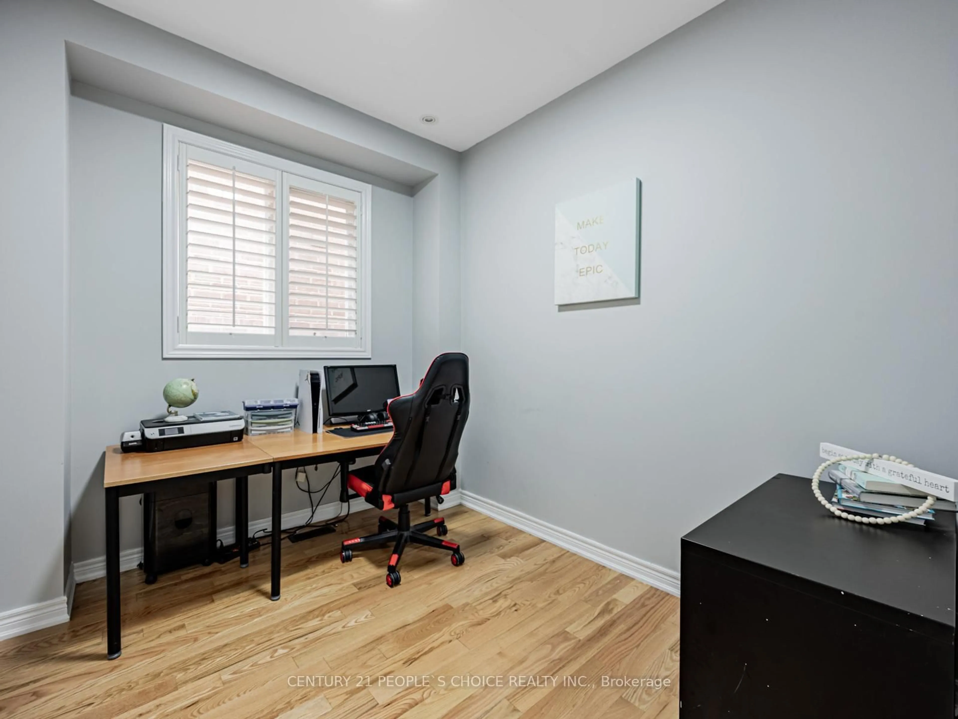 A pic of a room for 118A MANSE Rd, Toronto Ontario M1E 3V1