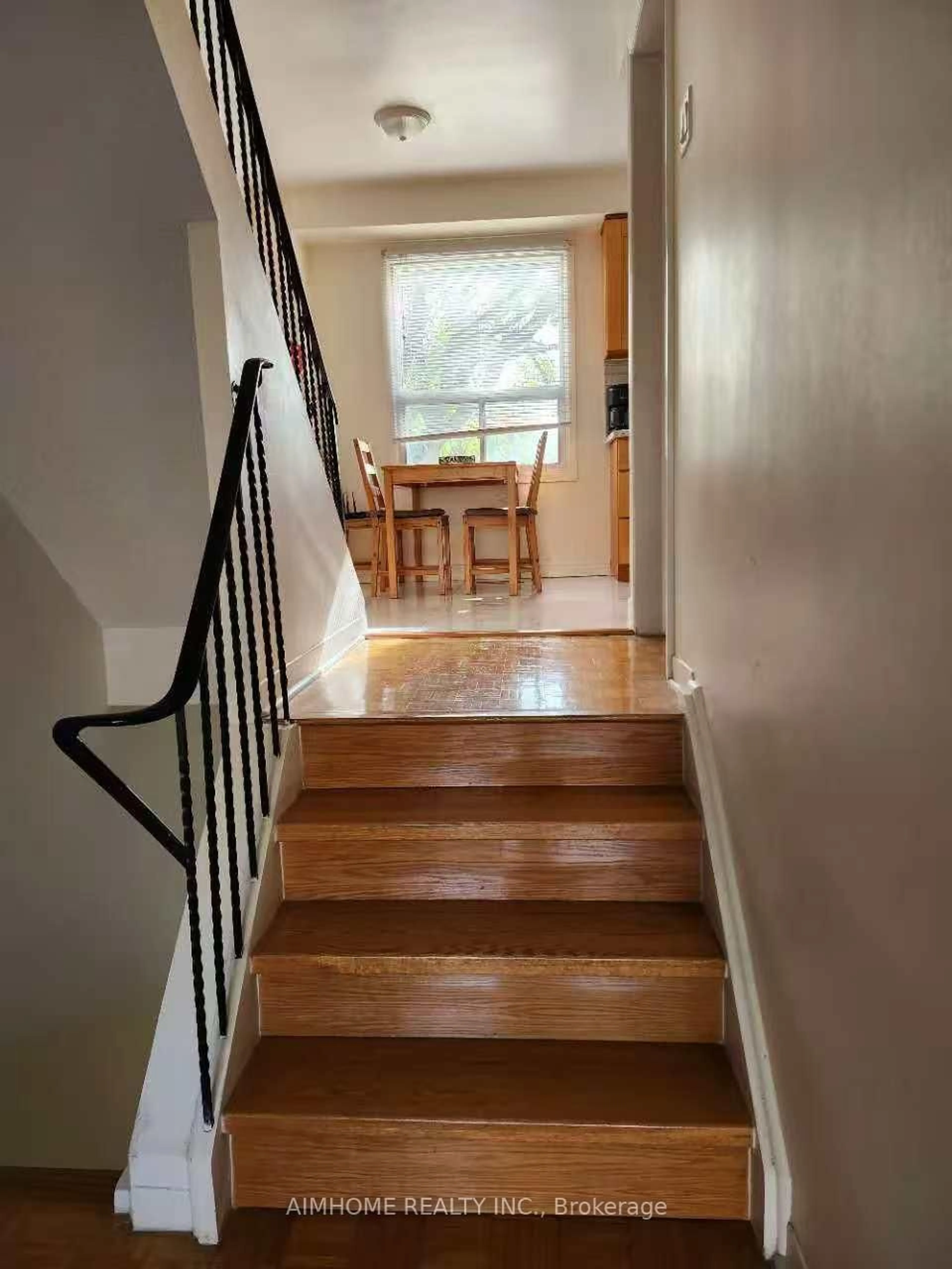 Stairs for 6 thunder Grve, Toronto Ontario M1V 1V6