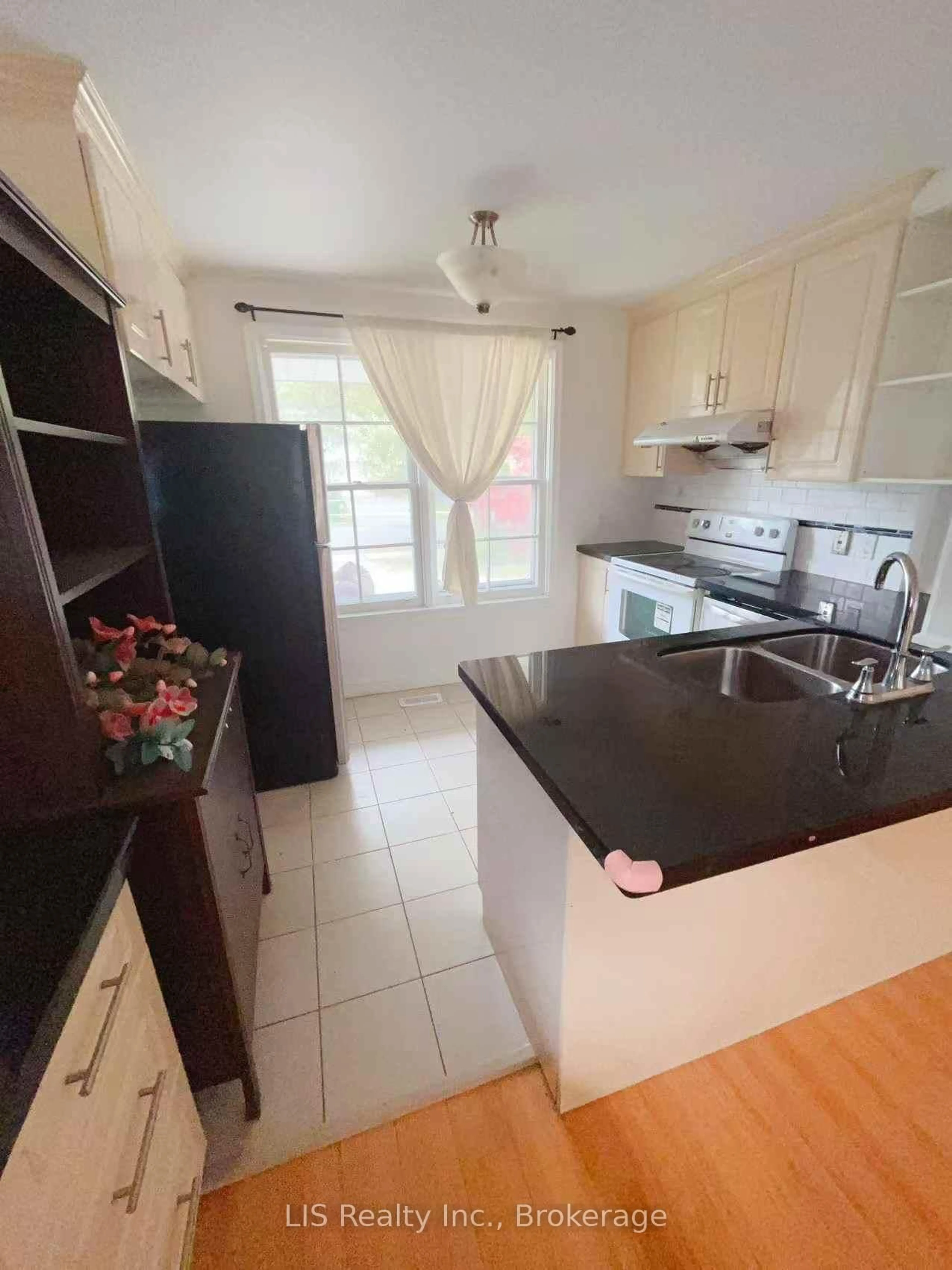 Standard kitchen, unknown for 65 Highcourt Cres, Toronto Ontario M1H 2L7