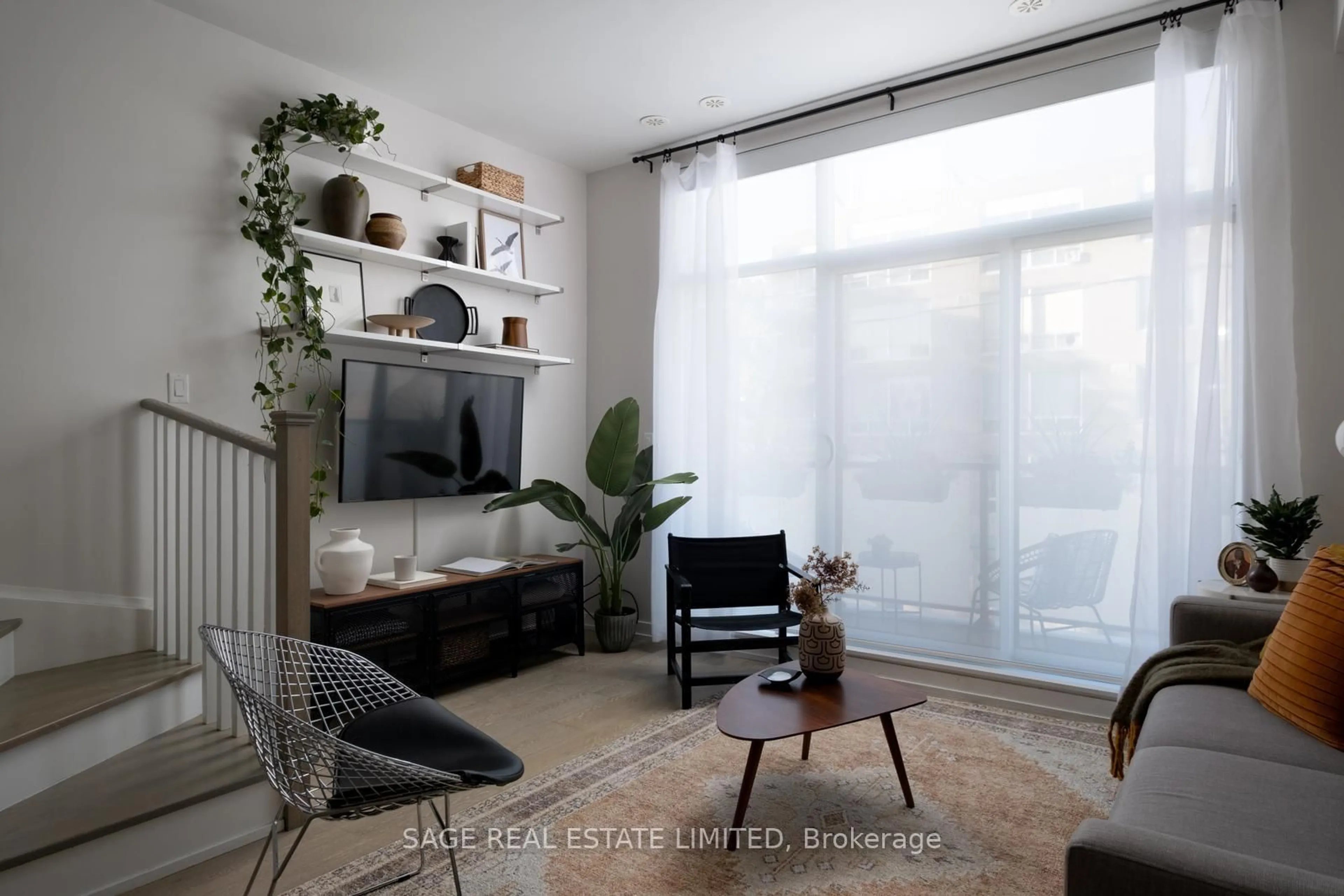 Living room with furniture, unknown for 1321 Gerrard St #8, Toronto Ontario M4L 1Y8
