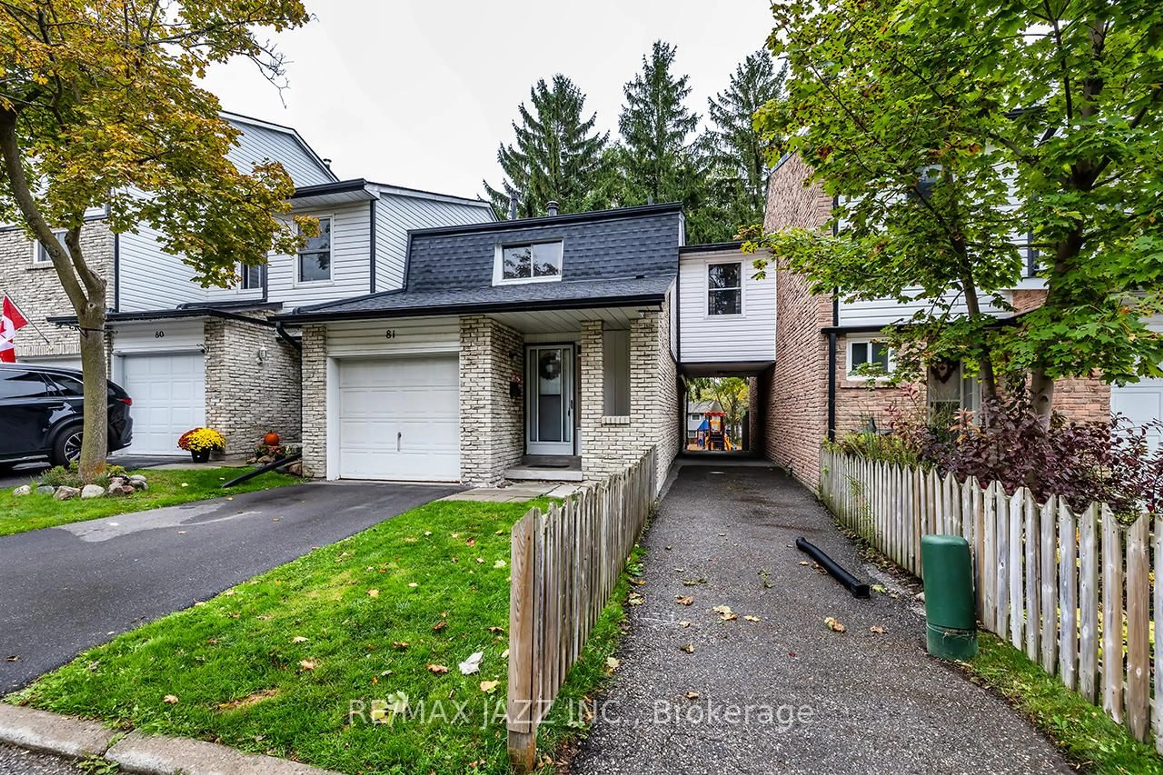Home with brick exterior material, street for 1330 Trowbridge Dr #81, Oshawa Ontario L1G 7L1
