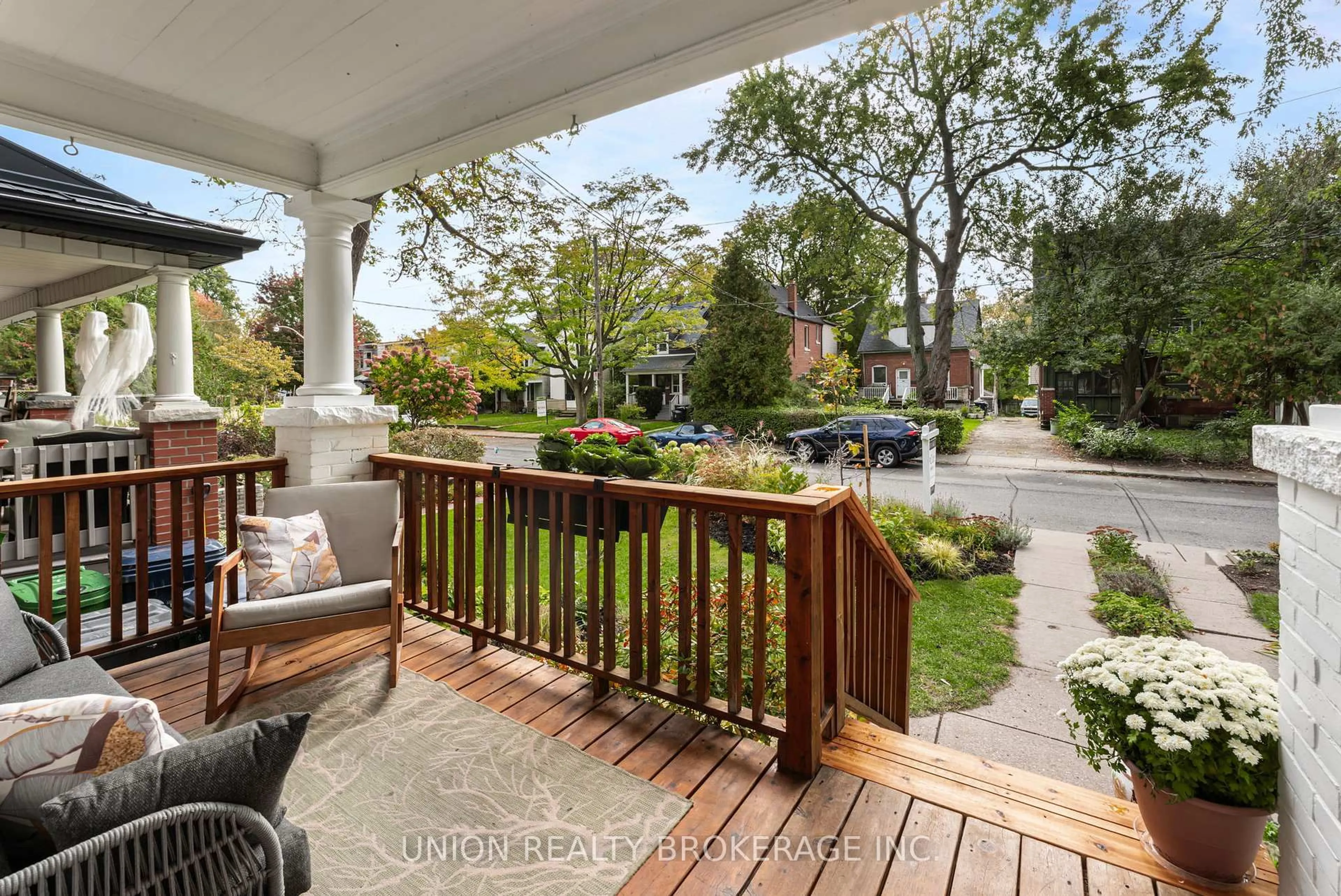 Unknown for 36 Hunter St, Toronto Ontario M4J 1C2