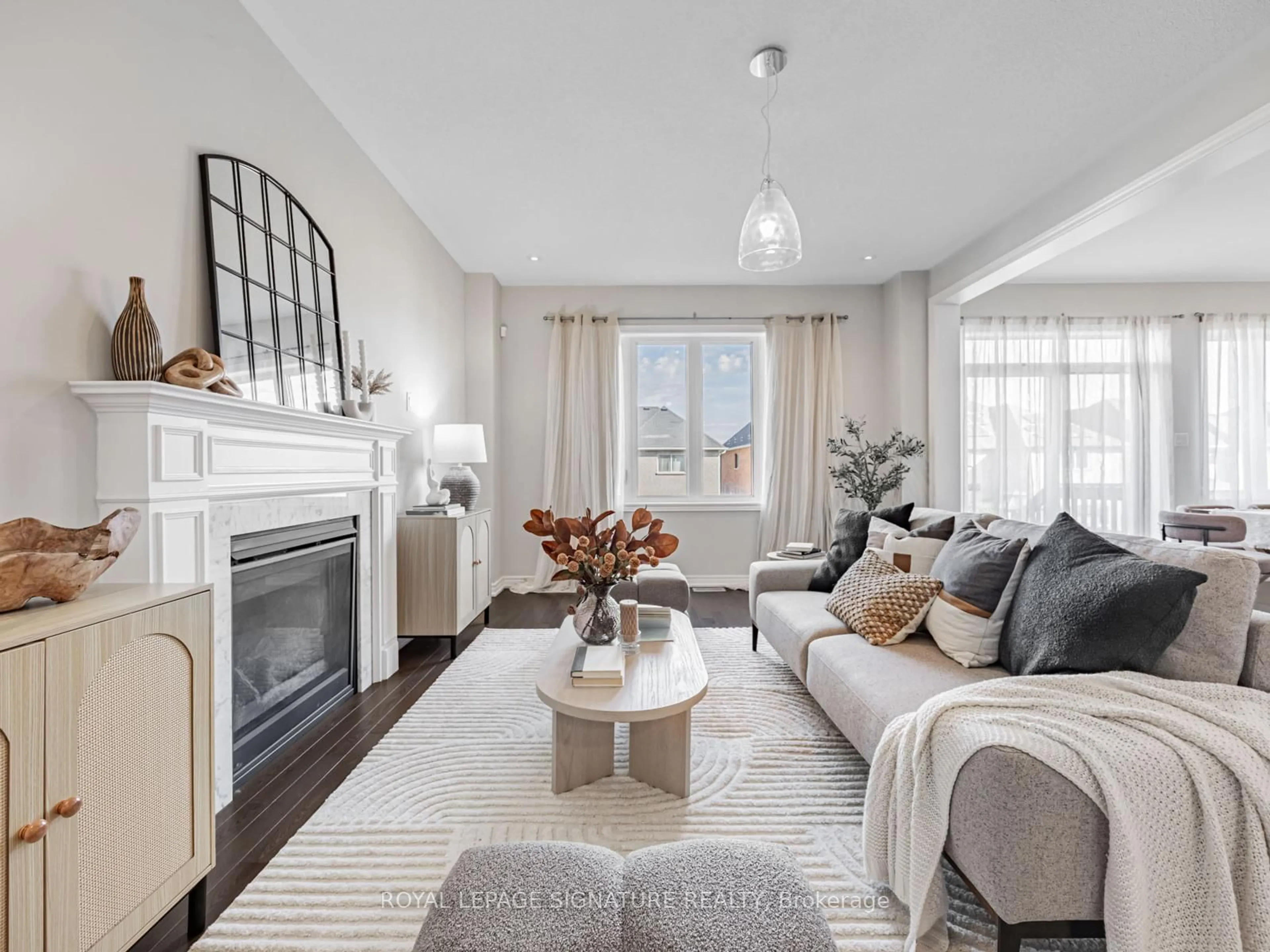 Living room with furniture, unknown for 135 Woolacott Lane, Clarington Ontario L1C 0J4