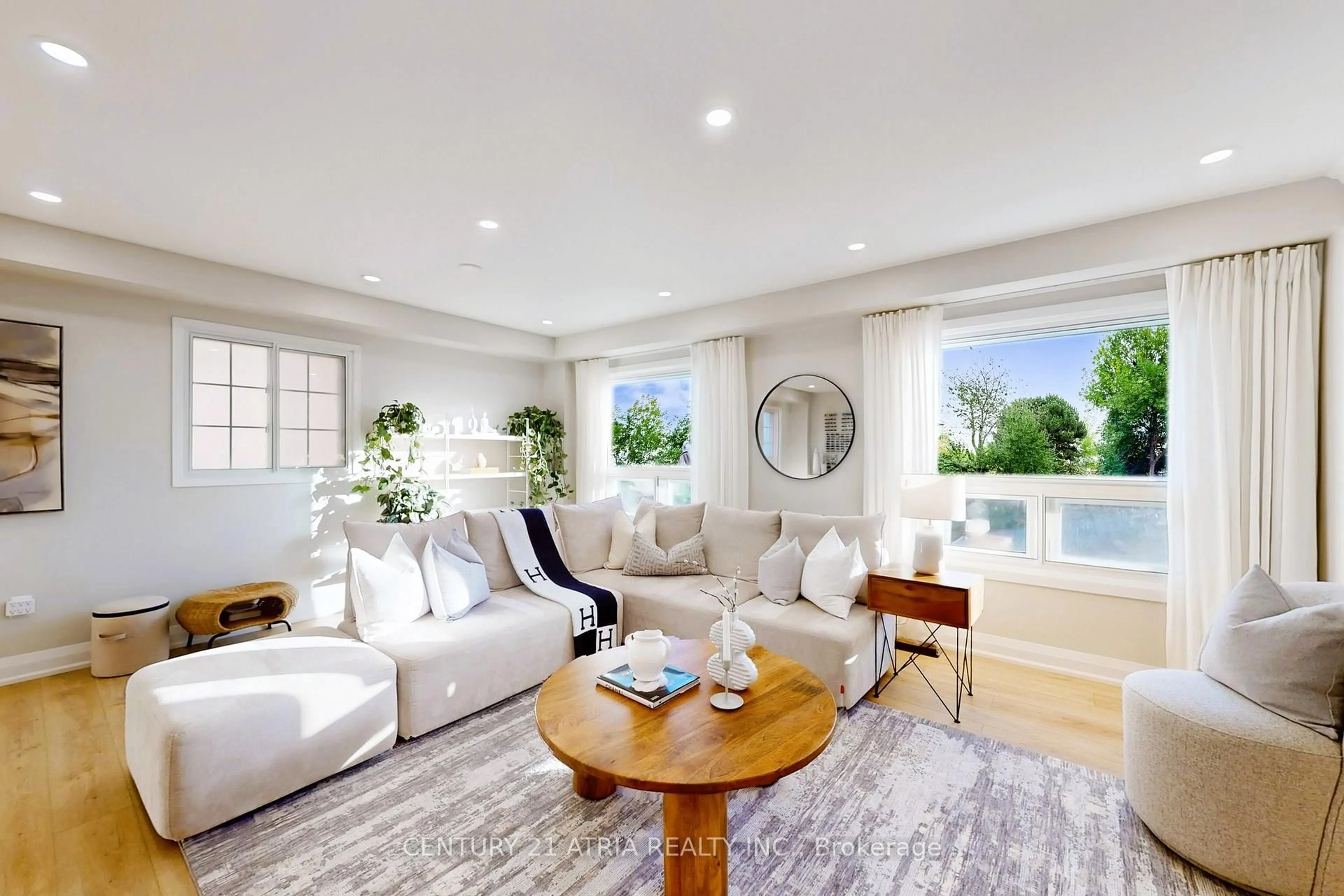 Living room with furniture, unknown for 60 Huxtable Lane, Toronto Ontario M1B 0A3