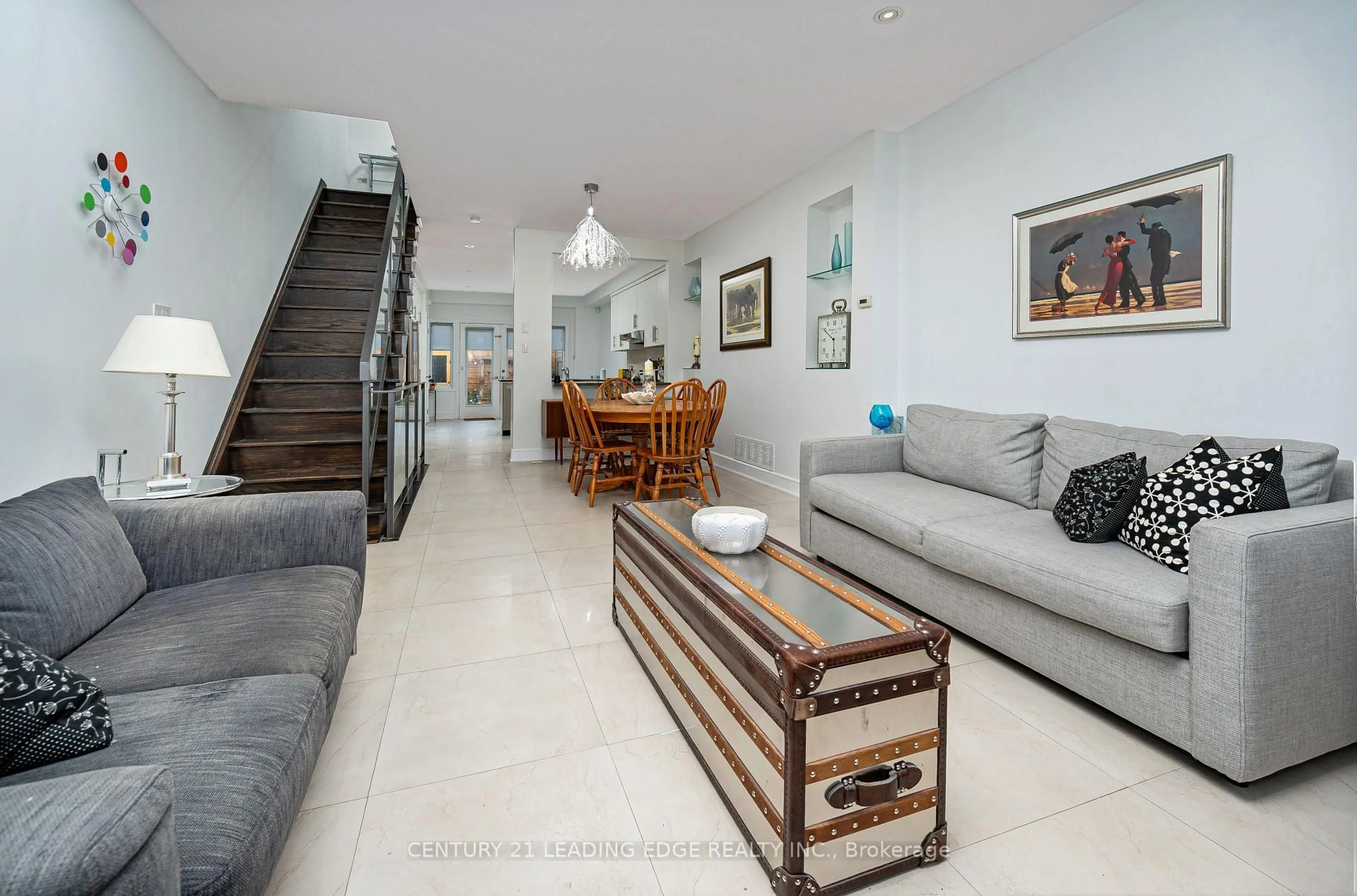 Living room with furniture, unknown for 82 Woodbine Ave, Toronto Ontario M4L 2A2