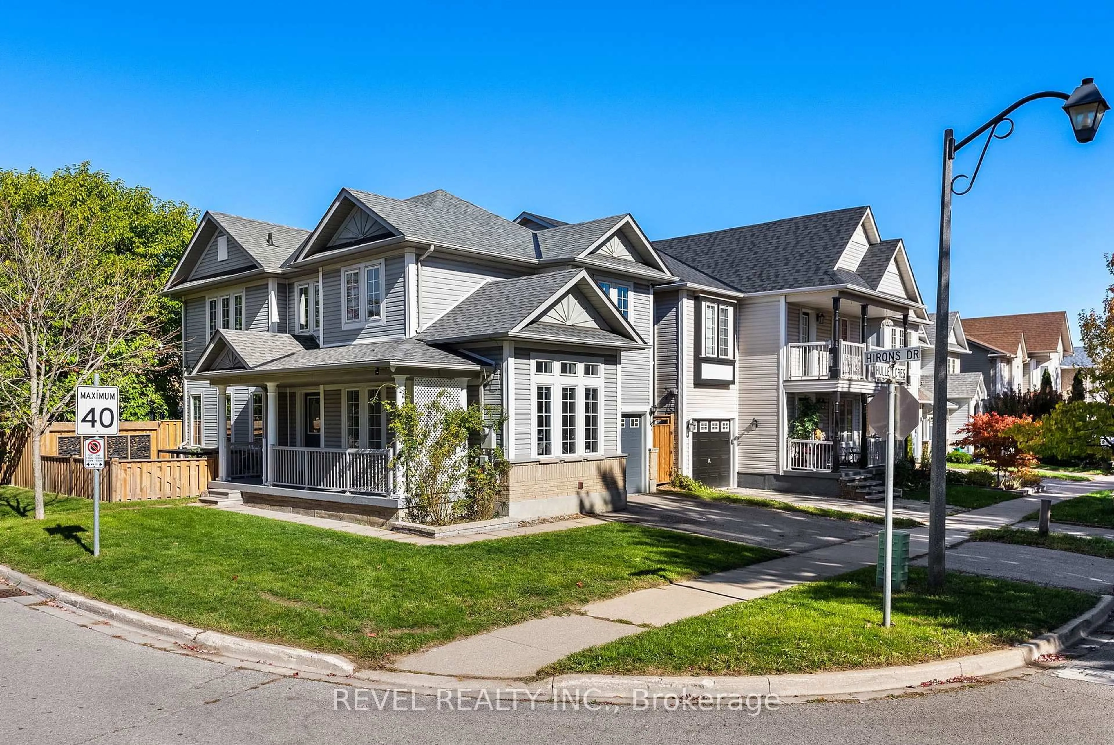 Home with vinyl exterior material, street for 17 Hirons Dr, Ajax Ontario L1S 7N4