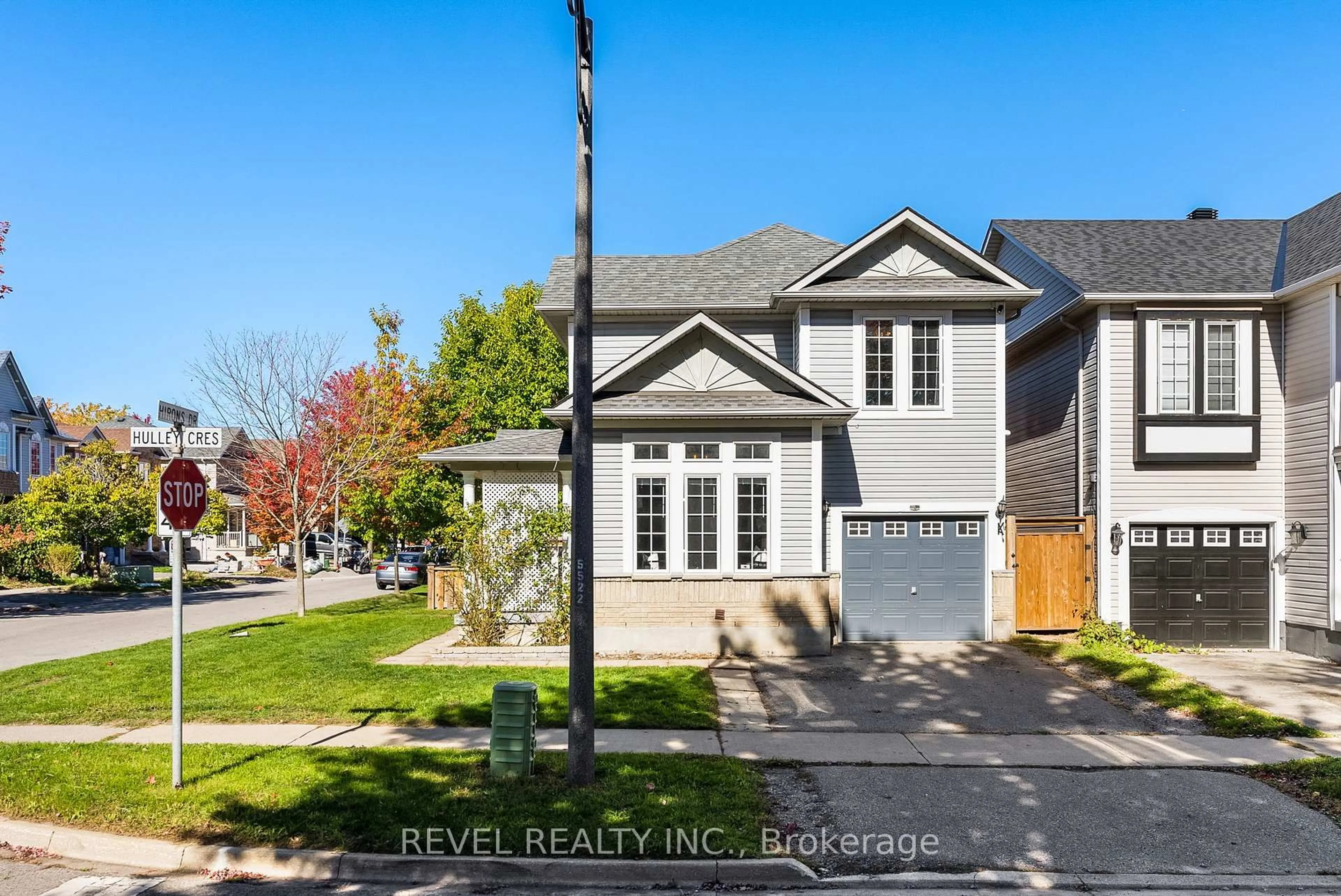 Home with vinyl exterior material, street for 17 Hirons Dr, Ajax Ontario L1S 7N4