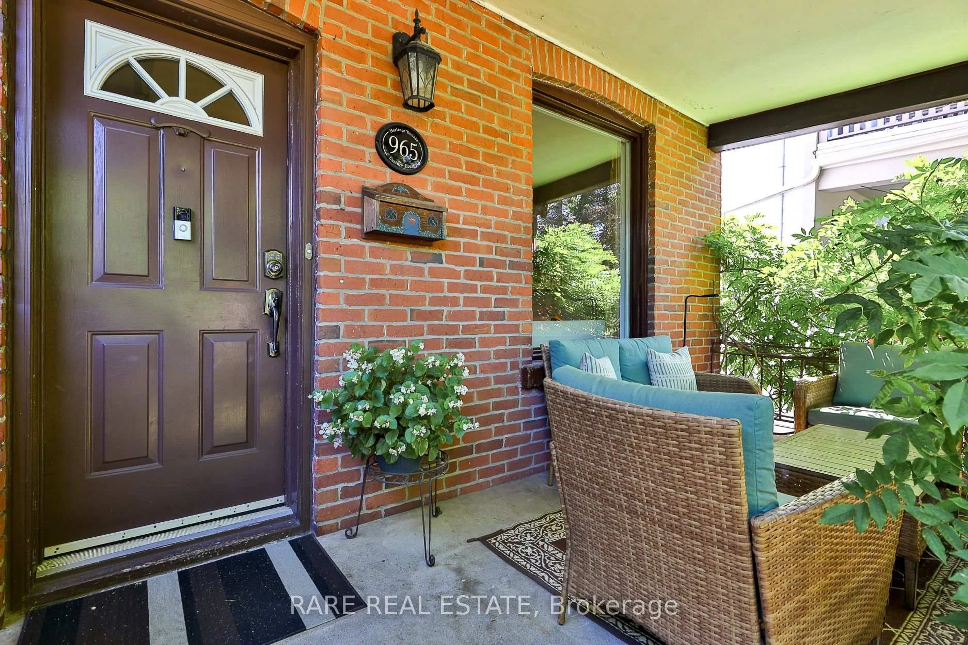 Indoor entryway for 965 Logan Ave, Toronto Ontario M4K 3E6