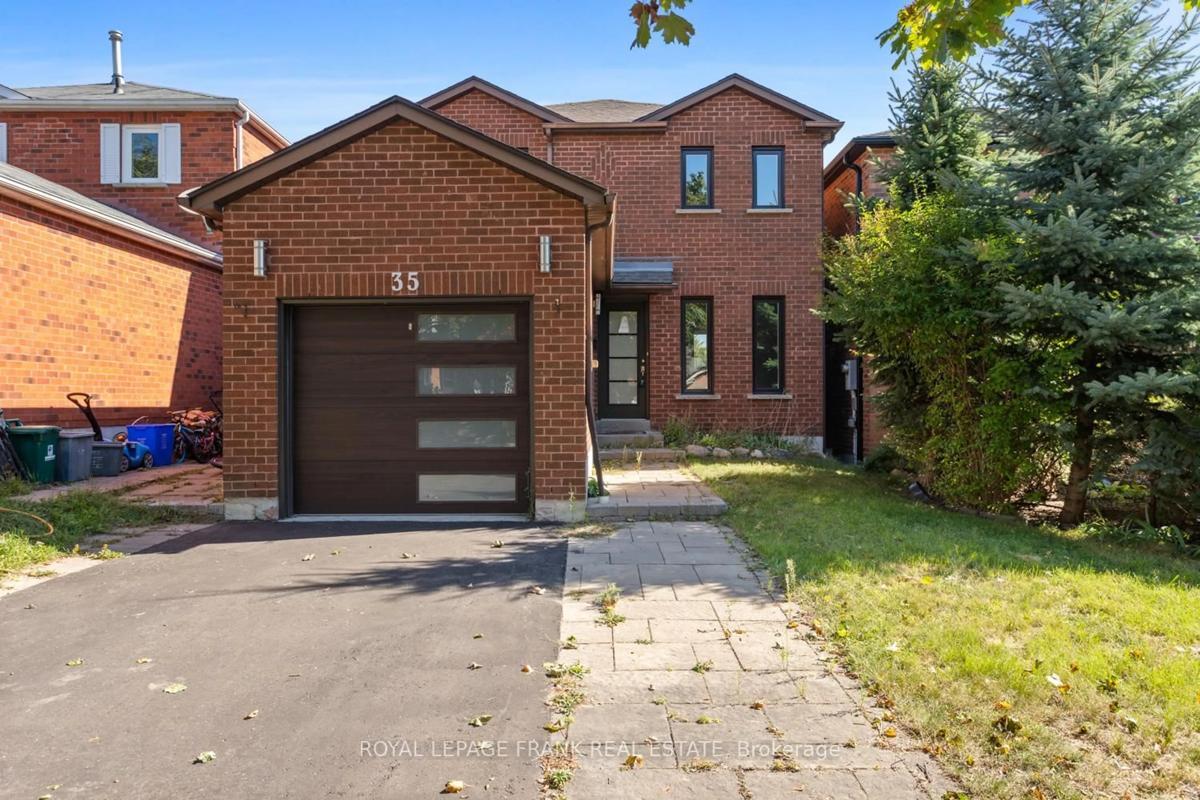 Home with brick exterior material, street for 35 Fernbank Pl, Whitby Ontario L1R 1T1